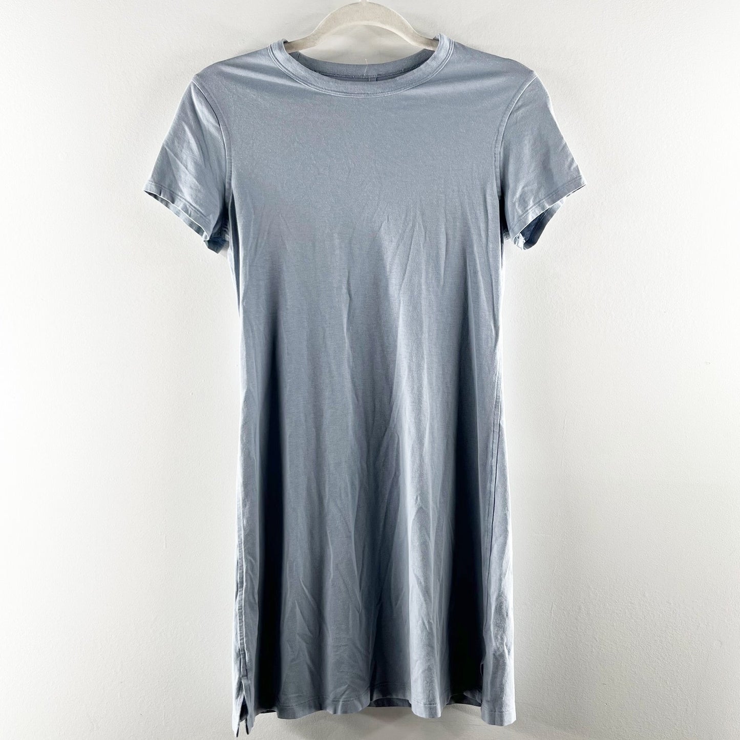 Lululemon Classic Fit Short Sleeve Cotton Mini Dress in Chambray Blue Small