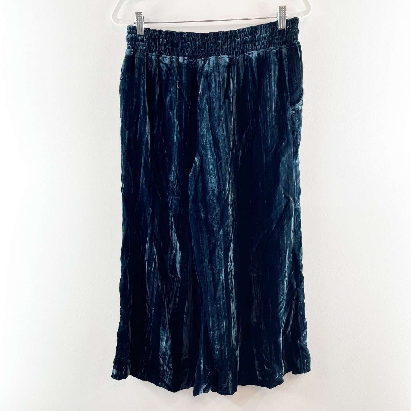 Hei Hei by Anthropologie Crushed Velvet Cropped Wide Leg Pants Dark Blue Small