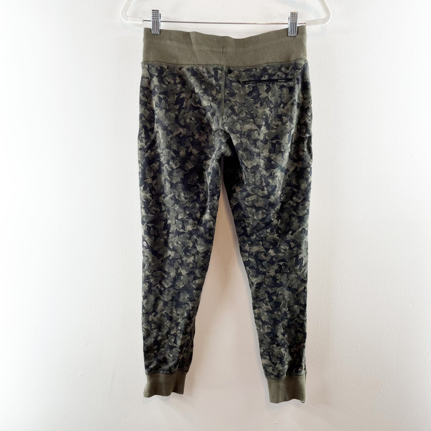 Lululemon No Sweat High Rise Jogger Sweatpants Camo Forest Green 4