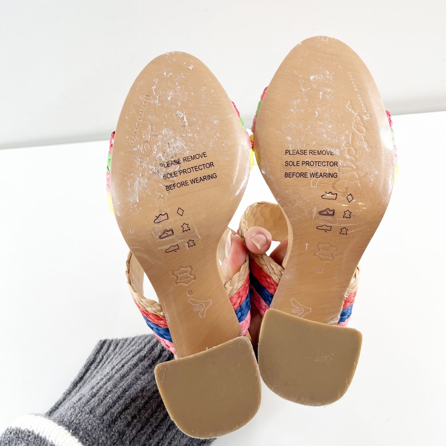 Alice + Olivia Leeda Raffia Rainbow Slip On Block Heel Sandals Rainbow 8