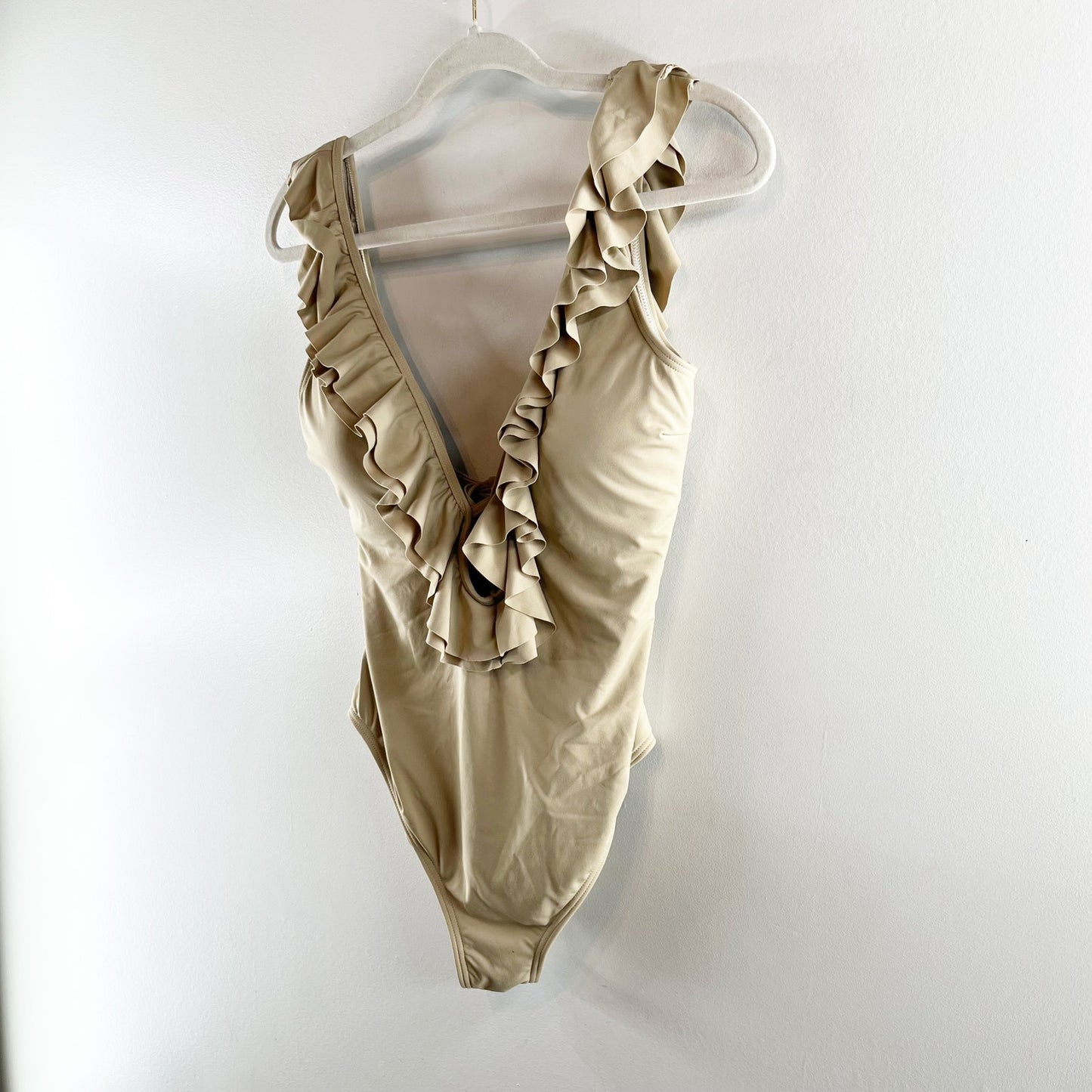 Michael Kors Plunge Ruffle Trim Open Back One Piece Swimsuit Gold Tan 14