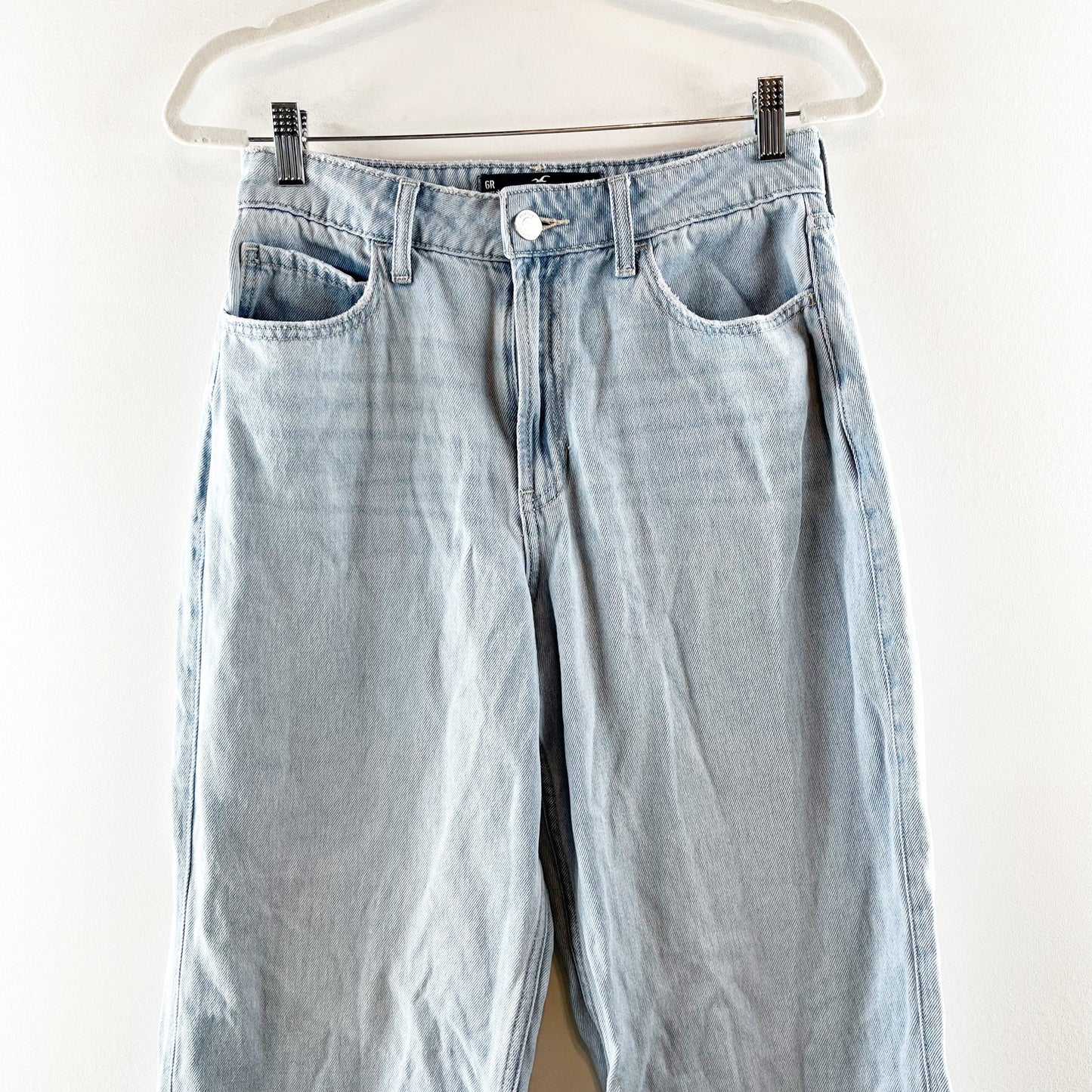 Hollister Ultra High Rise Baggy Wide Leg Jeans Light Wash Blue 6