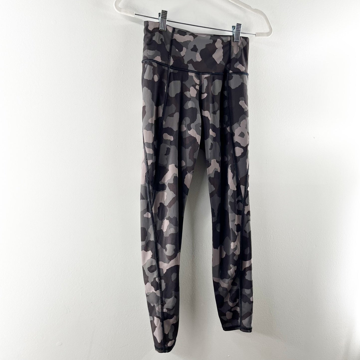 Athleta High Rise Lightning Camo Leggings Pockets Gray XS