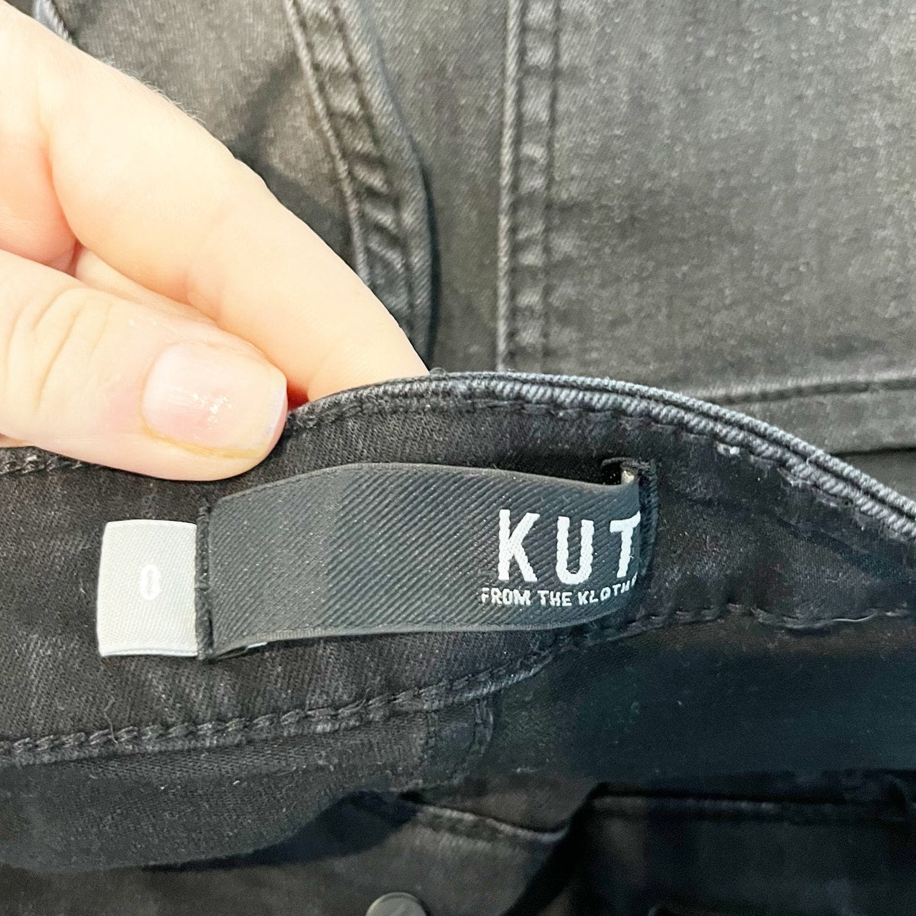 Kut from the Kloth Fab Ab Rachel High Rise Button Fly Mom Jeans Black 0