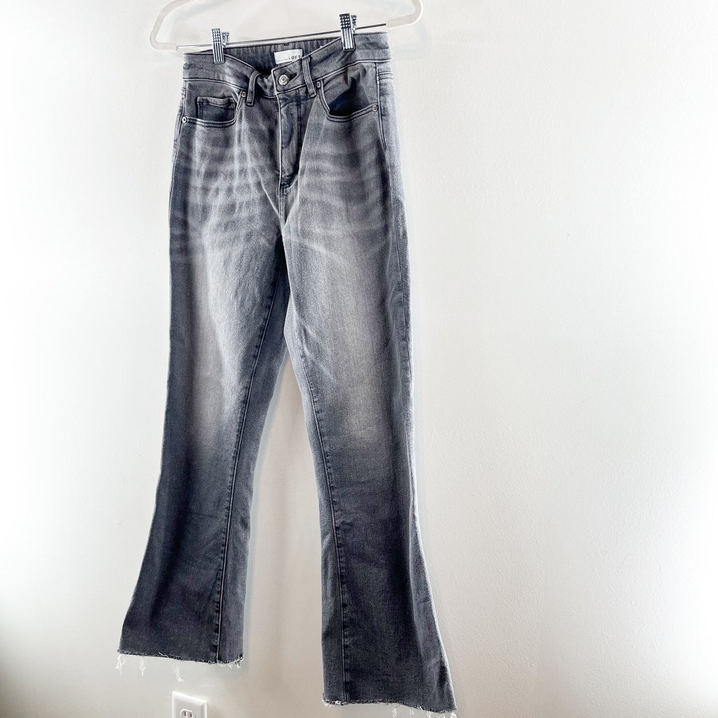 LOFT The High Rise Curvy Kick Crop Jeans Gray Black Wash 27 / 4