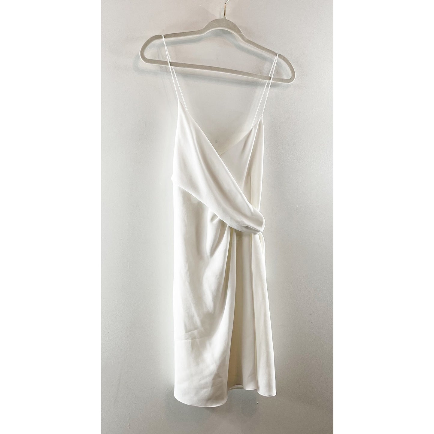 Alice + Olivia Katie Sleeveless Crossback Strap Wrap Mini Dress White 10