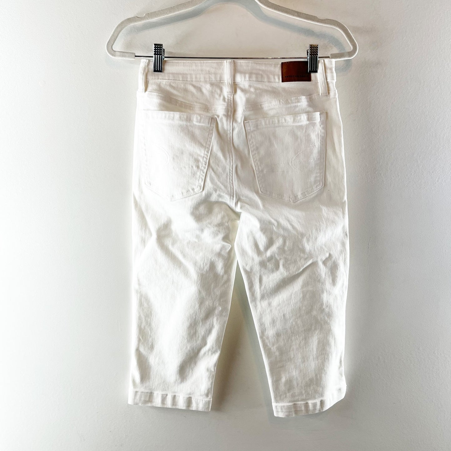 American Eagle Mid Rise Next Level Stretch Capri Jeans White 2