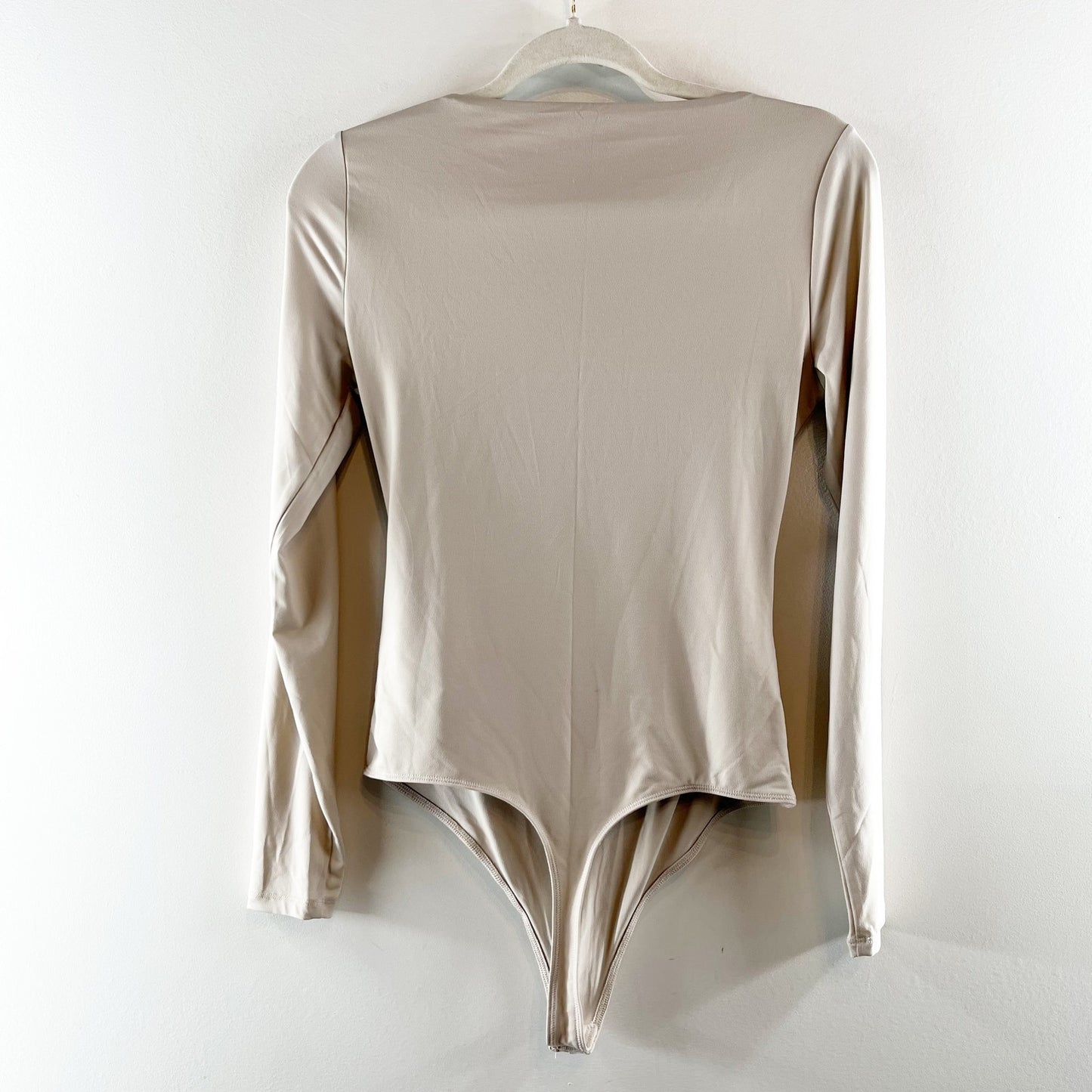 Abercrombie & Fitch Long-Sleeve Ruched V-Neck Bodysuit Cream Medium