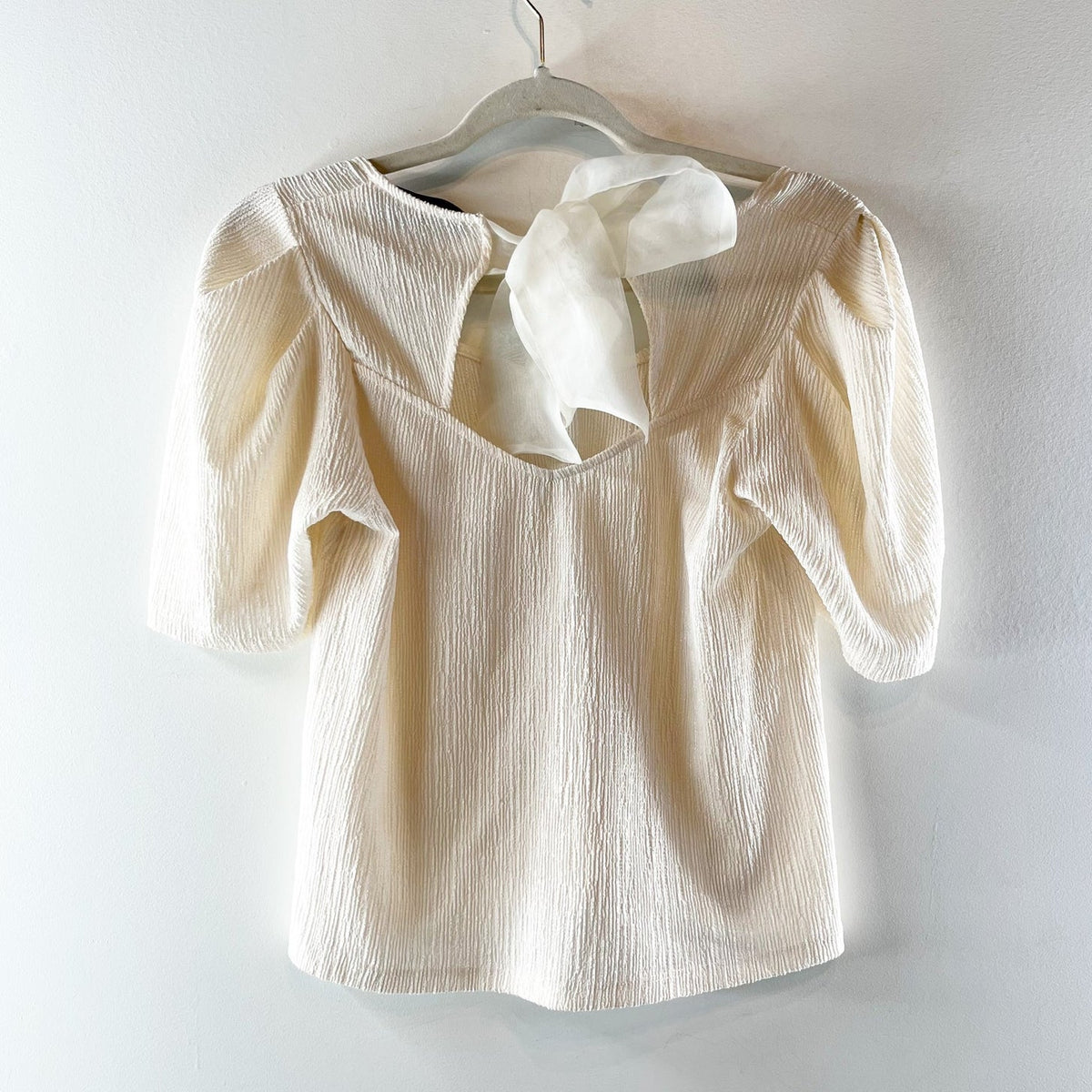 Anthropologie Sunday Brooklyn Plisse Bow Top Cream XS