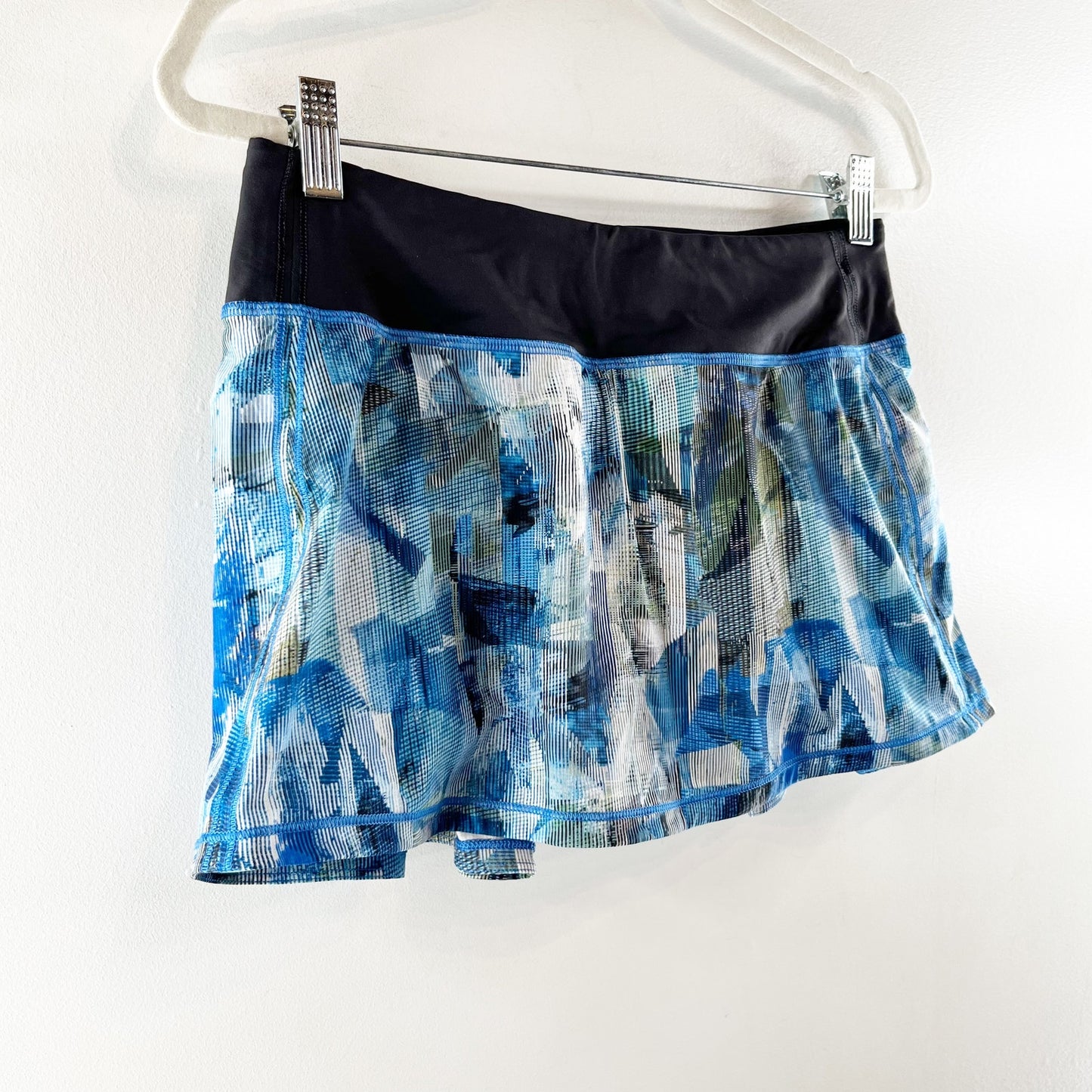 Lululemon Play Off The Pleats Skirt 13" Sun Dazed Multi Blue / Super Dark 6