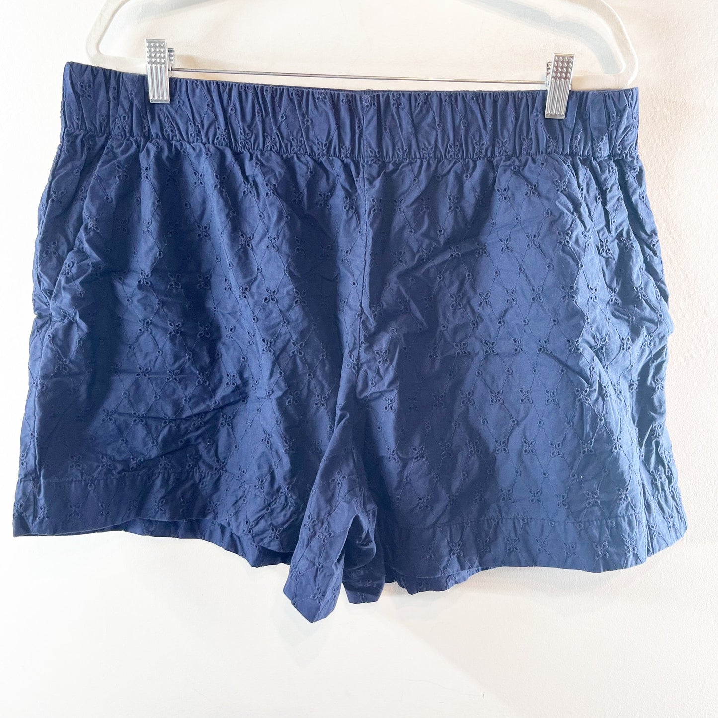 Gap Allover Eyelet Pull On Elastic Waist Lounge Shorts Navy Blue XL