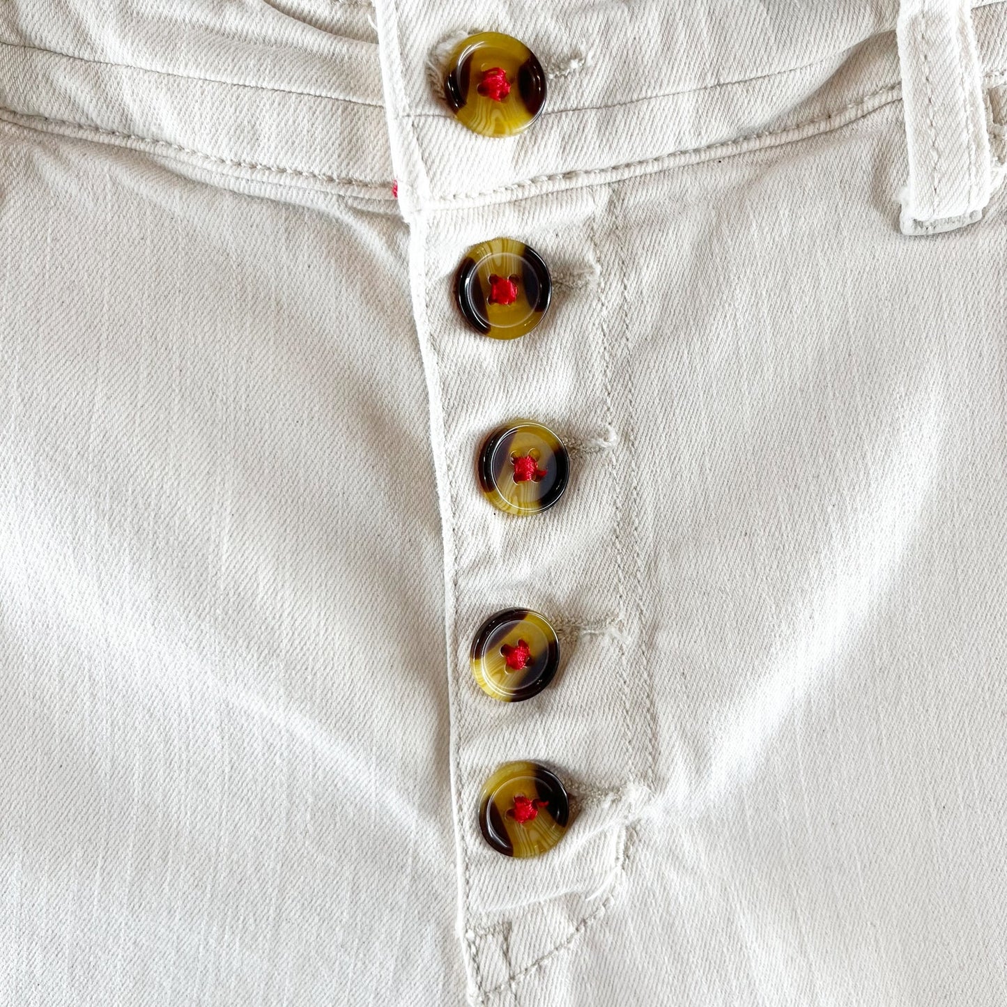 Pilcro and the Letterpress Slim Boyfriend High Rise Button Fly Shorts Cream 30