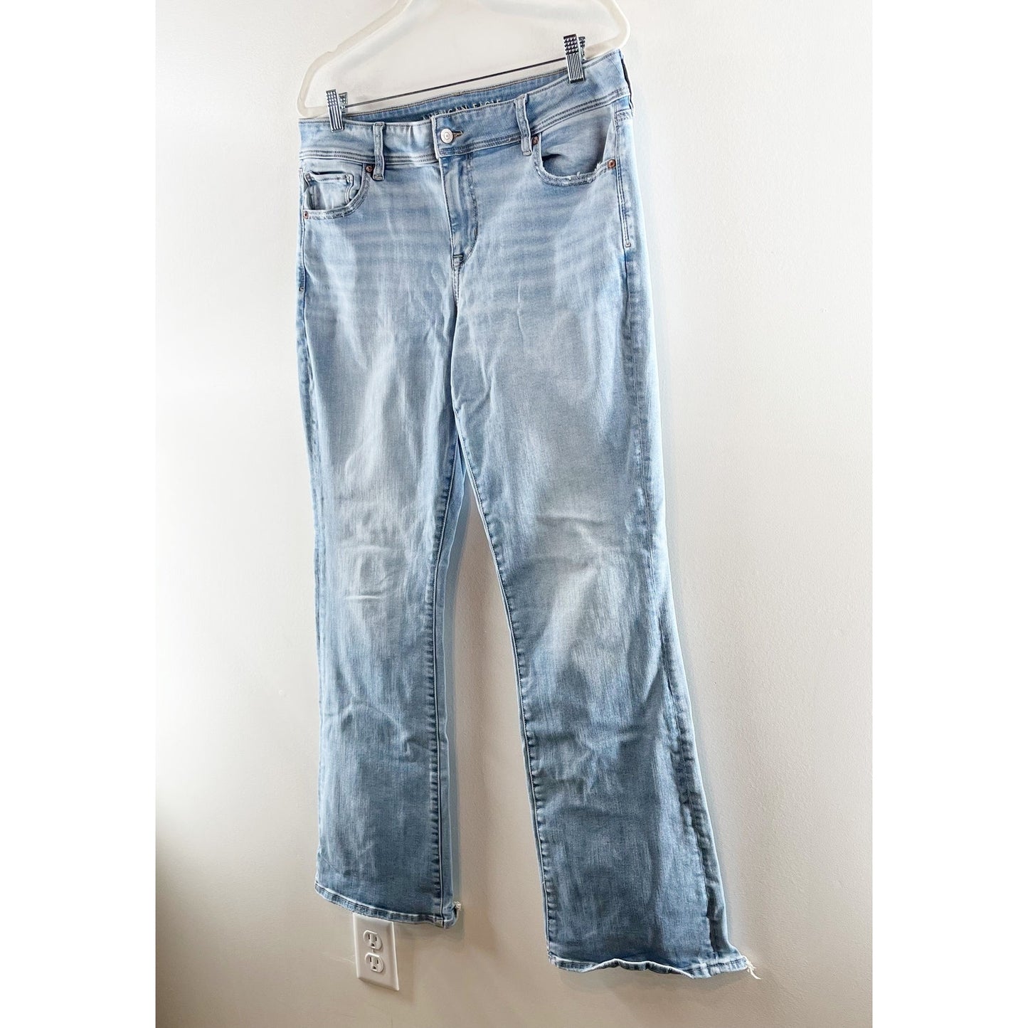 American Eagle High Rise Kick Boot Cut Jeans Light Wash Blue 16 Tall Long