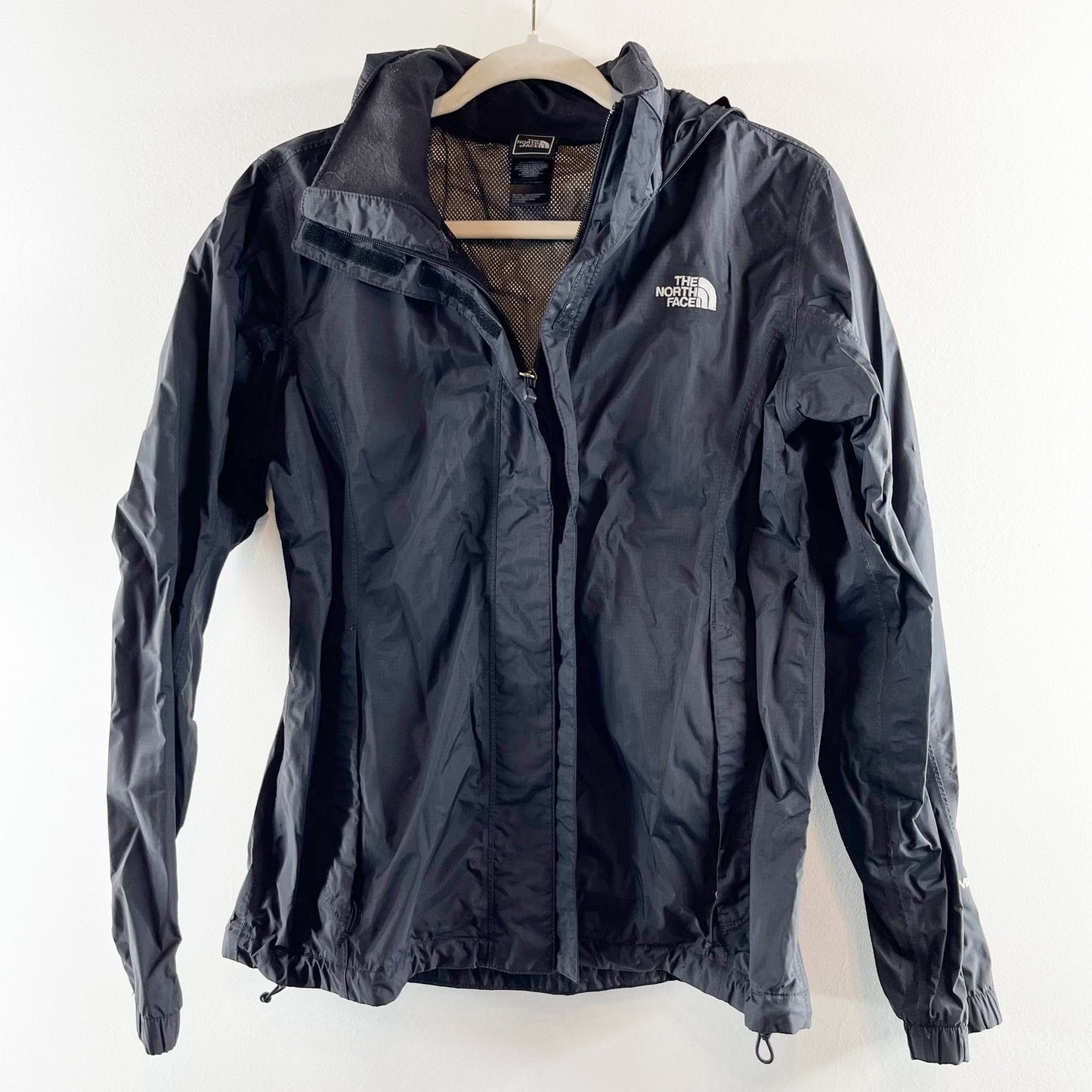 The North Face Resolve HyVent Long Sleeve Full Zip Hooded Rain Jacket Black M