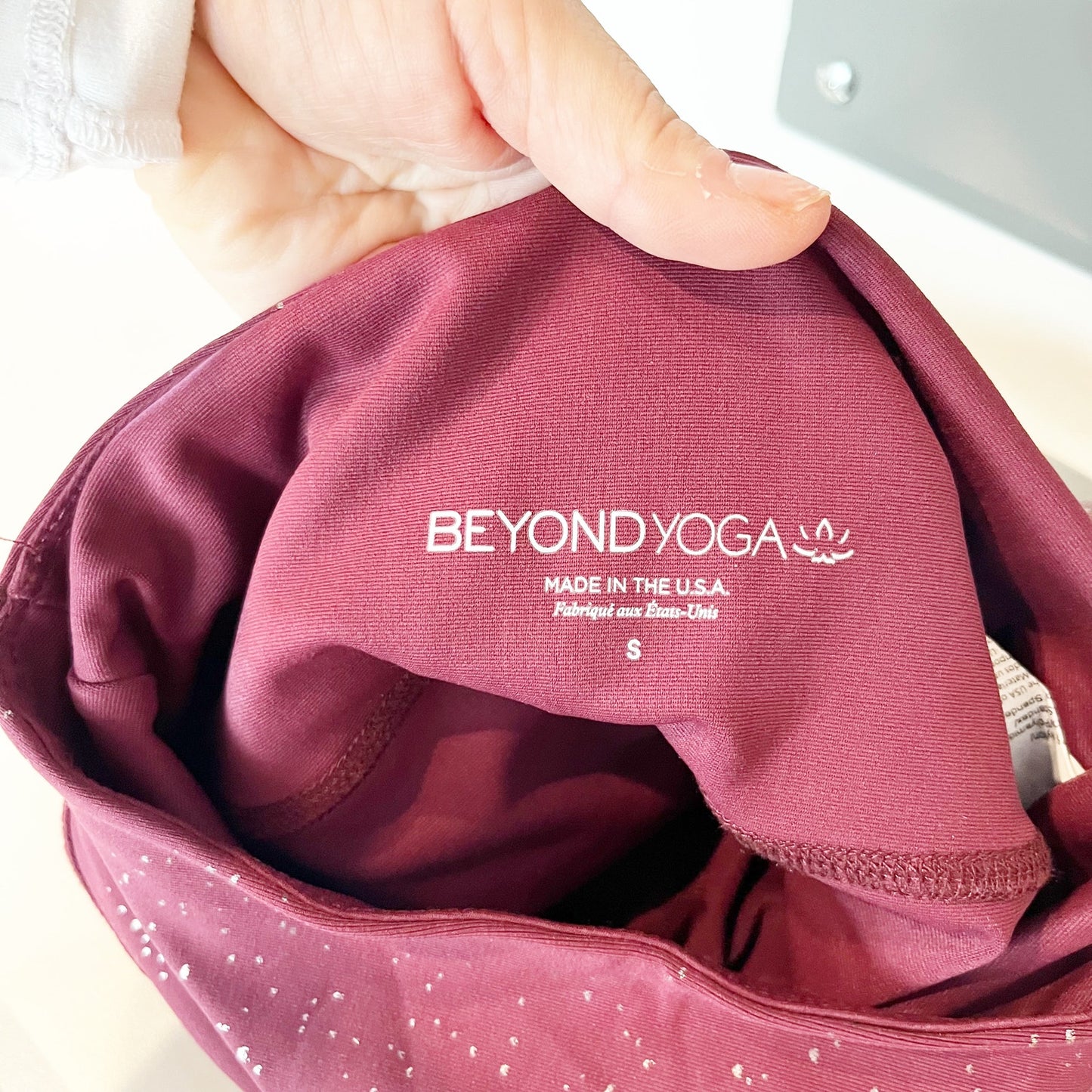 Beyond Yoga Alloy Ombre Speckled Metallic High Rise Leggings Maroon Red Small