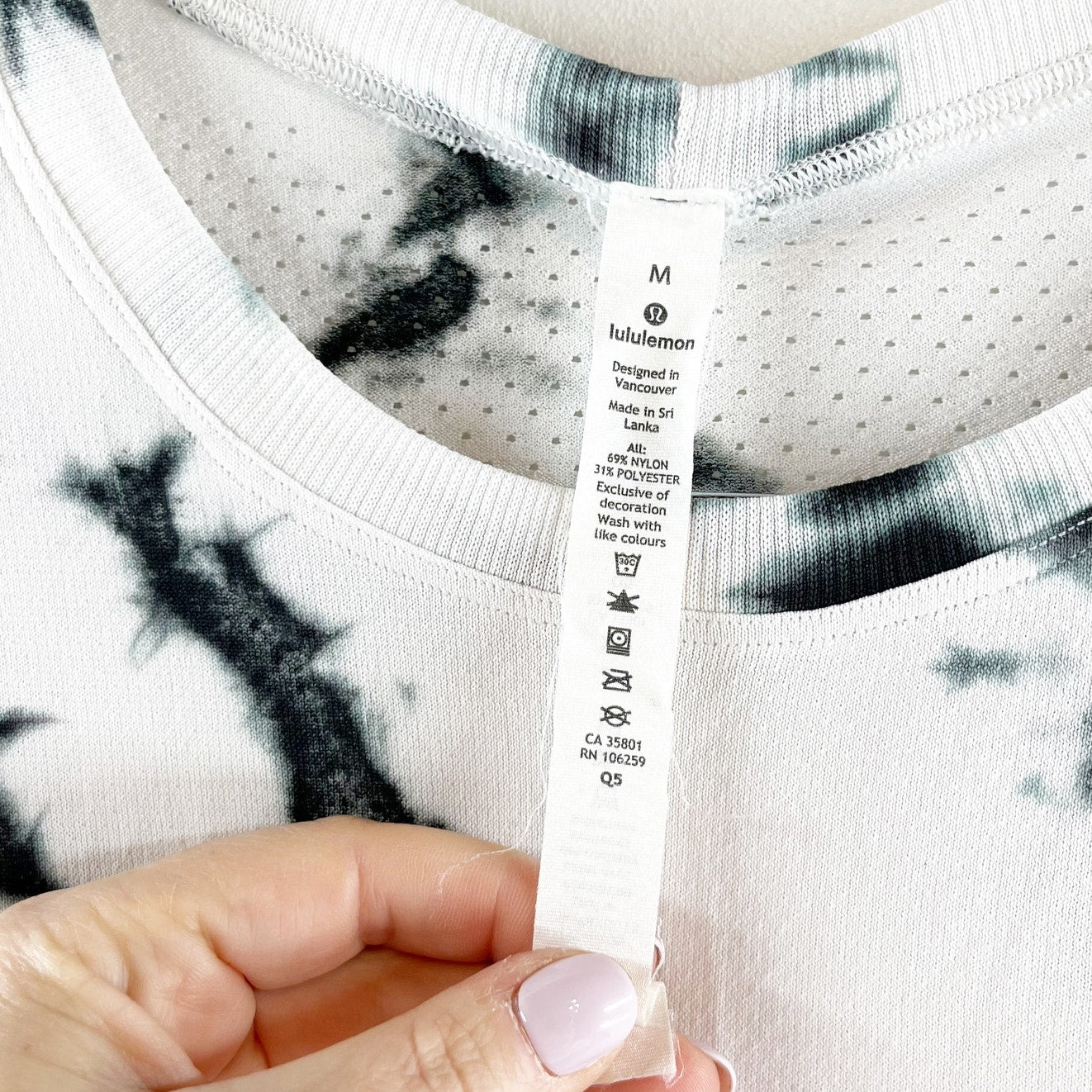 Lululemon Train to Be Short Sleeve Tie Dye T-Shirt Shibori Deep Coal Medium
