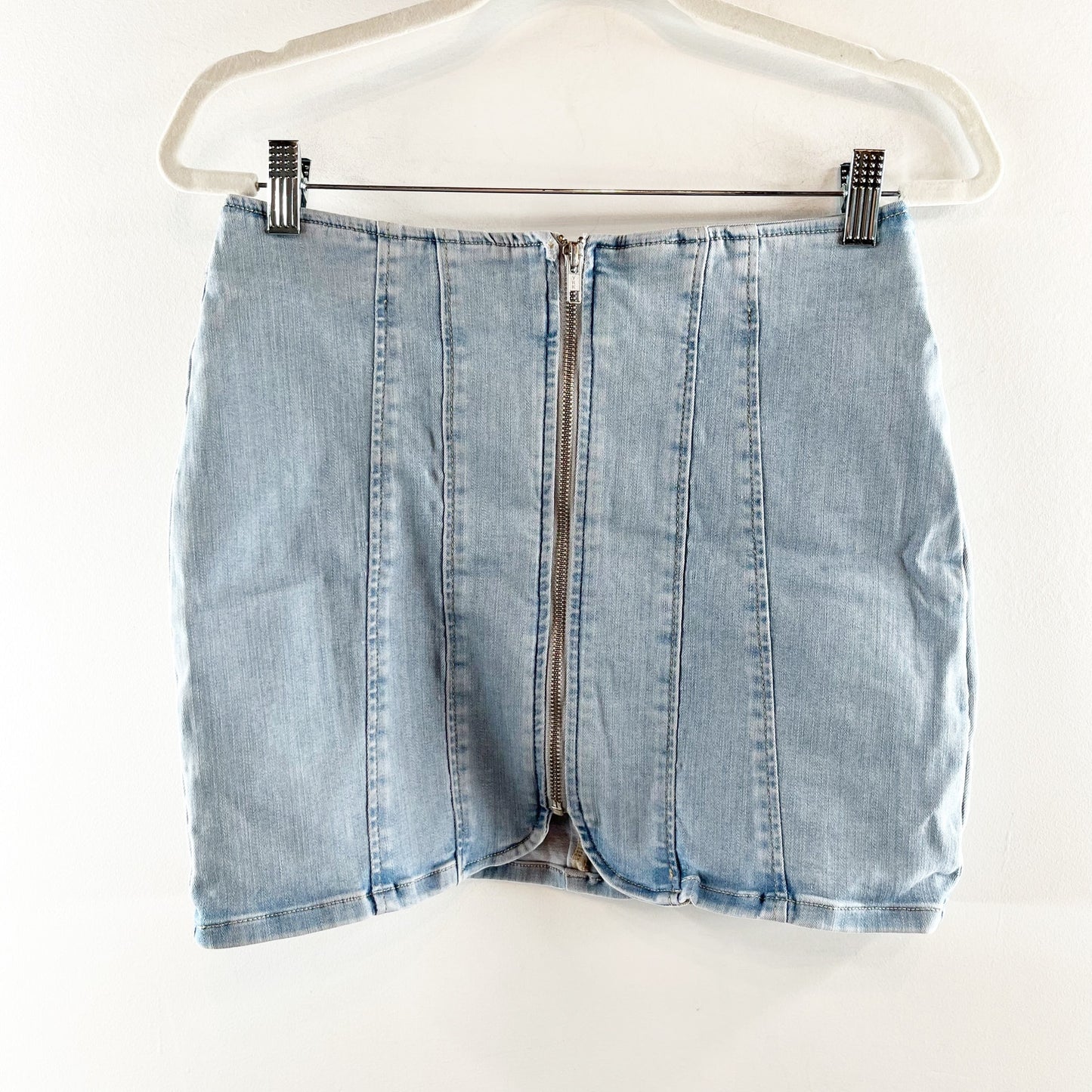 Free People Layla High Waisted Slim Fit Denim Mini Skirt Light Blue 6