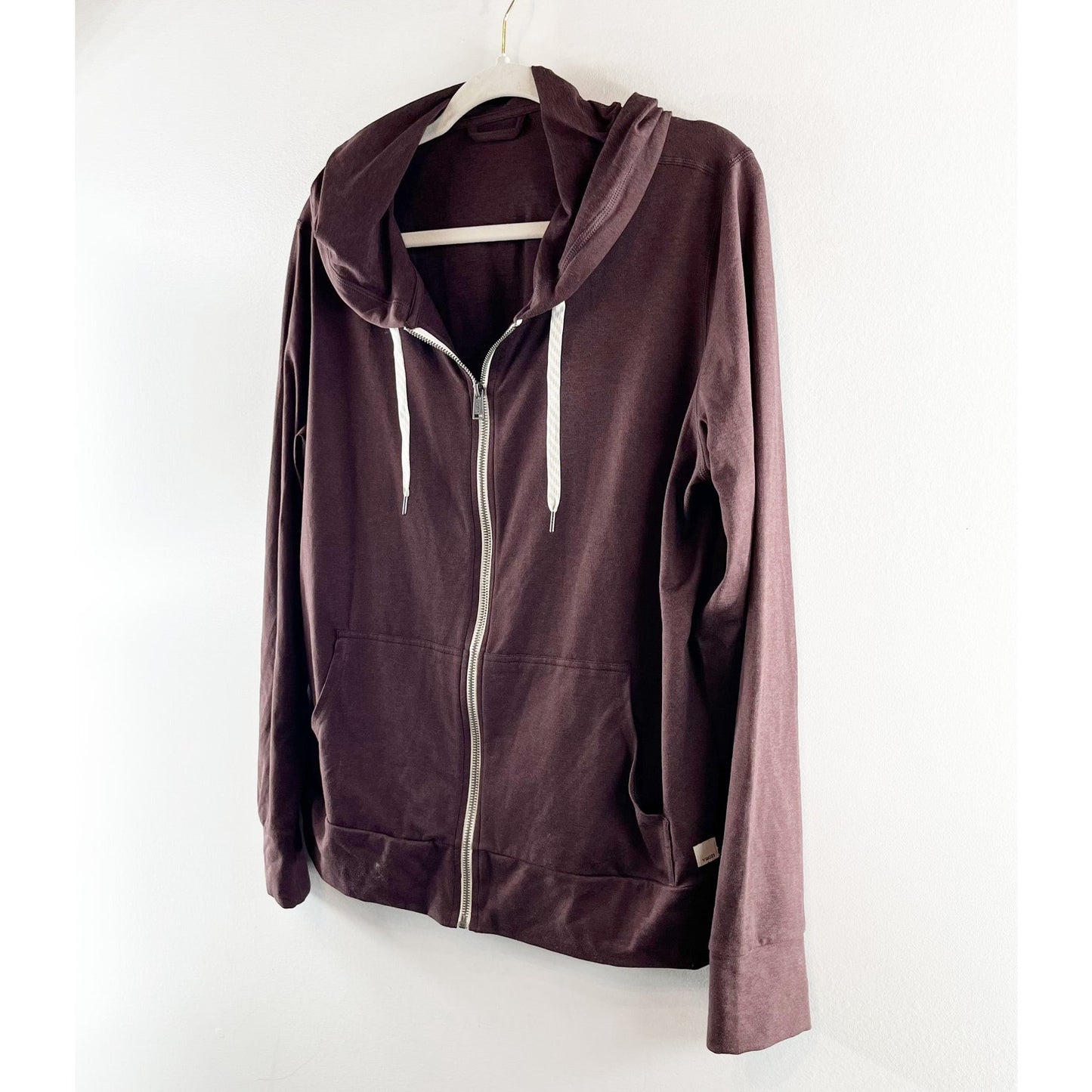 Vuori Halo Performance Long Sleeve Full Zip Hoodie 2.0 Ruby Heather Maroon XL