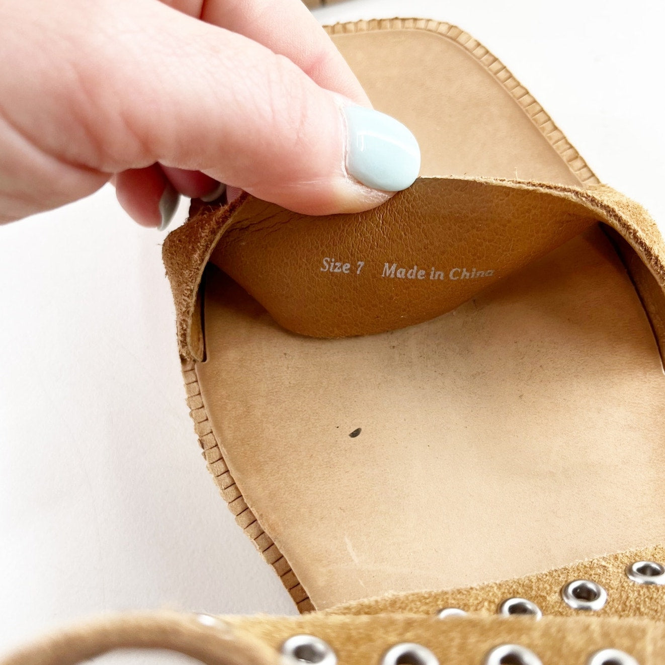 Dolce Vita Panko Stud Suede Sandals Shoes Caramel Brown 7