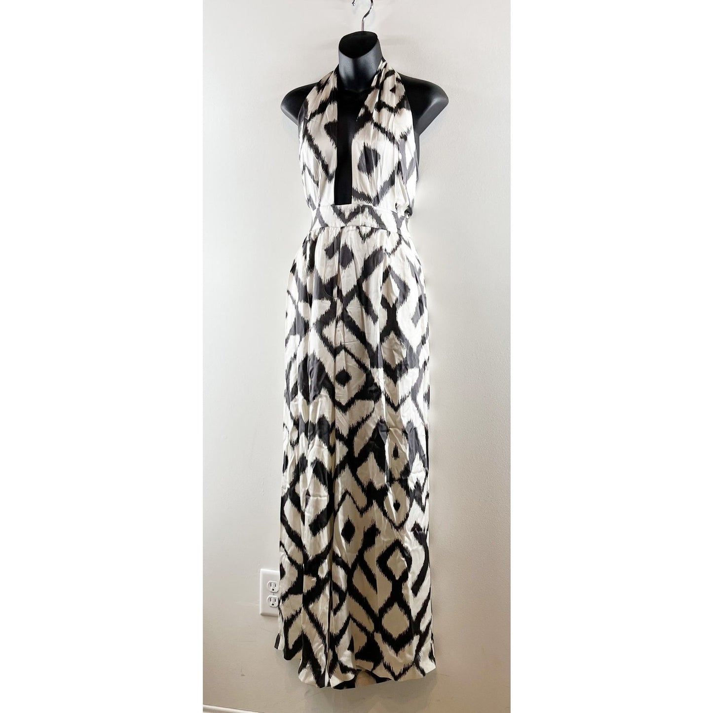 Banana Republic Ascendant Silk Geo Print Halter Cutout Jumpsuit White Black 6
