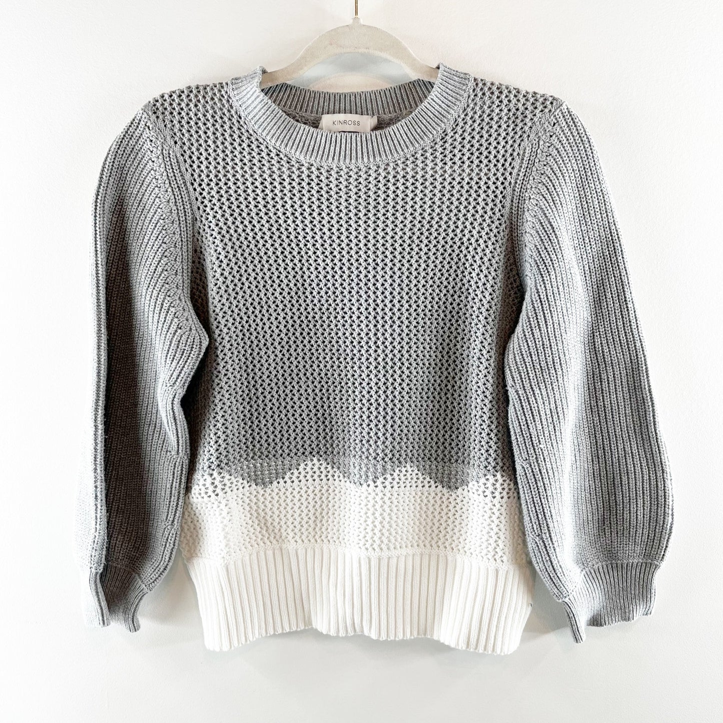 Kinross Crewneck Puff Sleeve Colorblock Sweater Gray White Medium