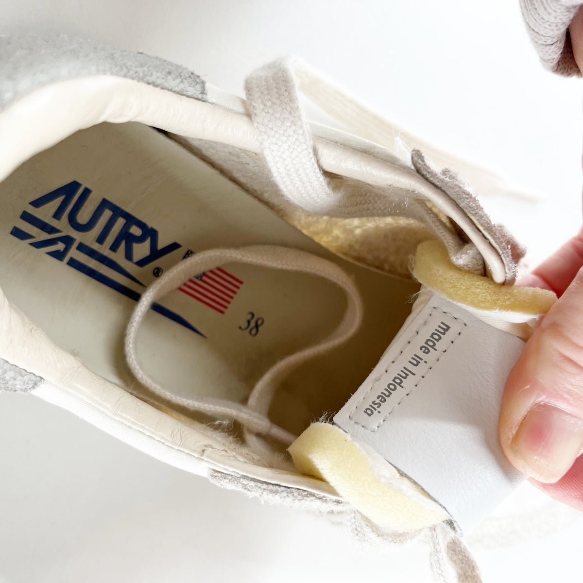 Autry Reelwind Low Top Lace Up Sneakers Shoes White Natural 38