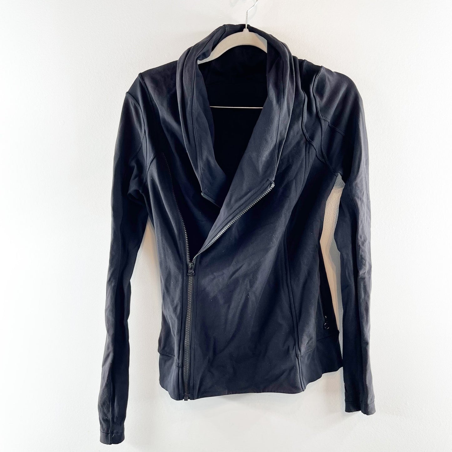 Lululemon Bhakti Long Sleeve Thumbhole Full Zip Yoga Jacket Black 8