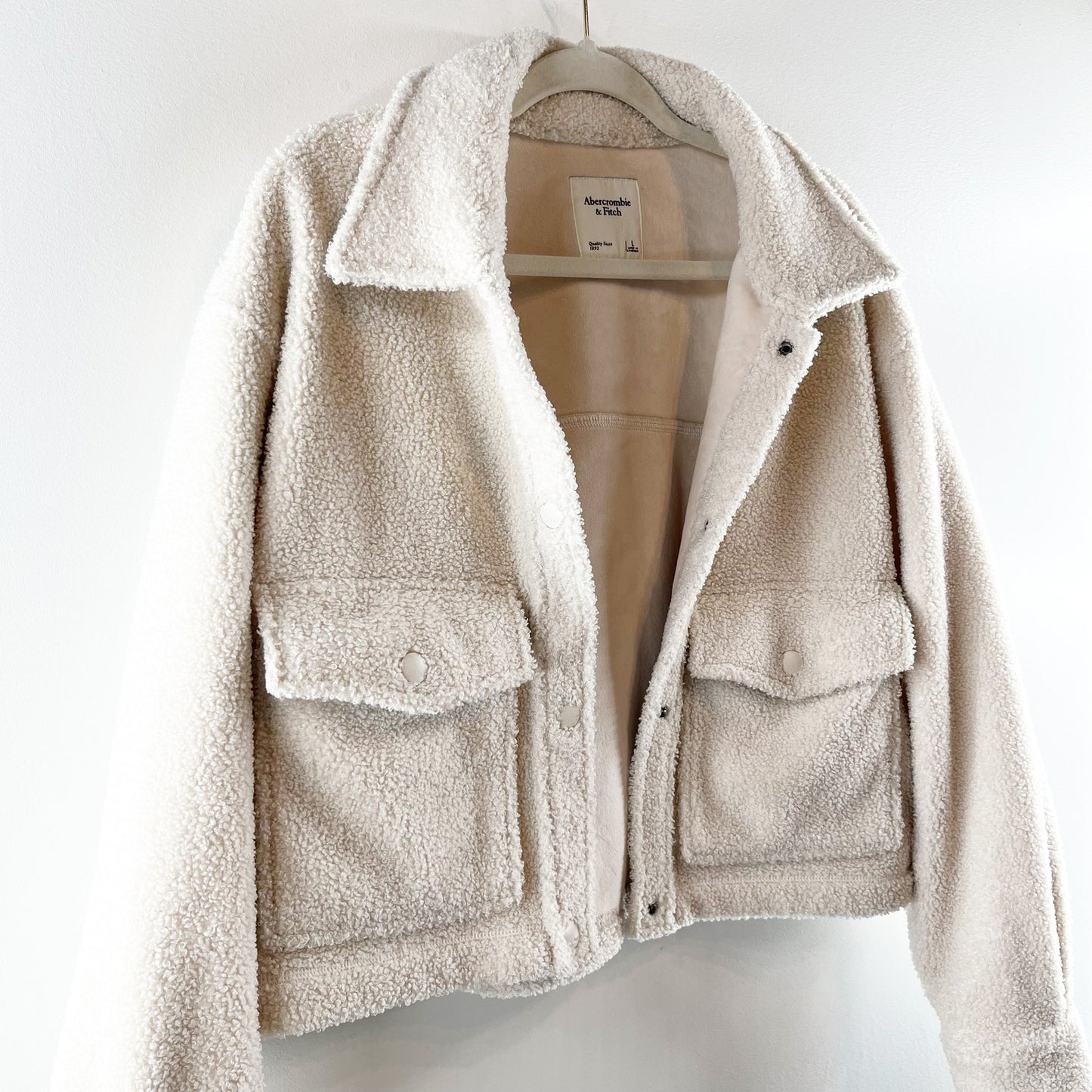 Abercrombie & Fitch Cropped Boxy Sherpa Shacket Jacket Cream Large