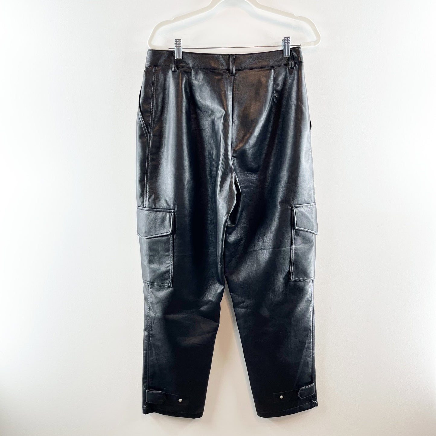 Wilfred Aritzia Faux Leather High Rise Modern Cargo Pants Black 12 / 31