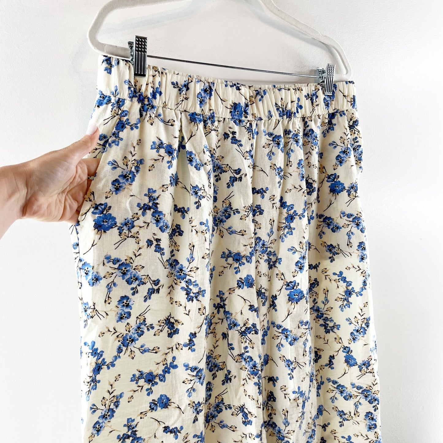 A New Day High Rise Wide Leg Floral Print Pants Cream Blue Large
