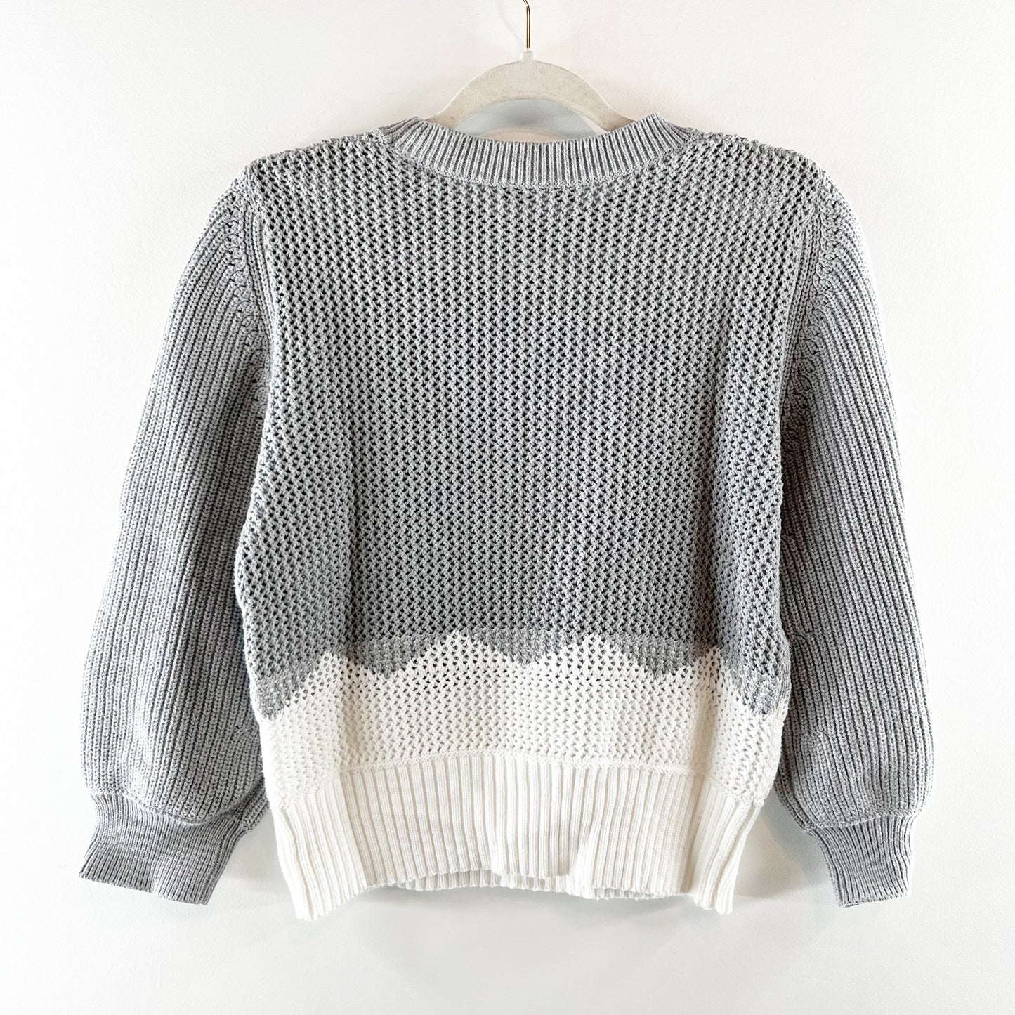 Kinross Crewneck Puff Sleeve Colorblock Sweater Gray White Medium