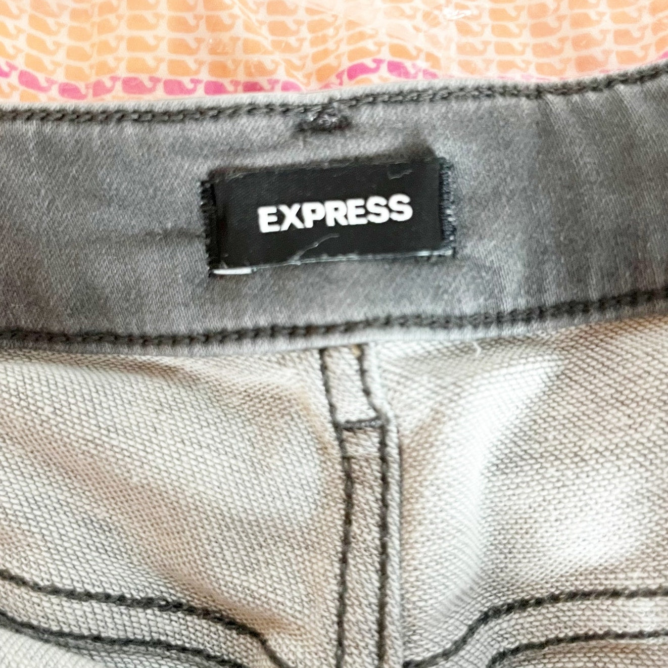 Express Super High Waisted Denim Raw Hem Curvy Jean Mom Shorts Faded Black 6