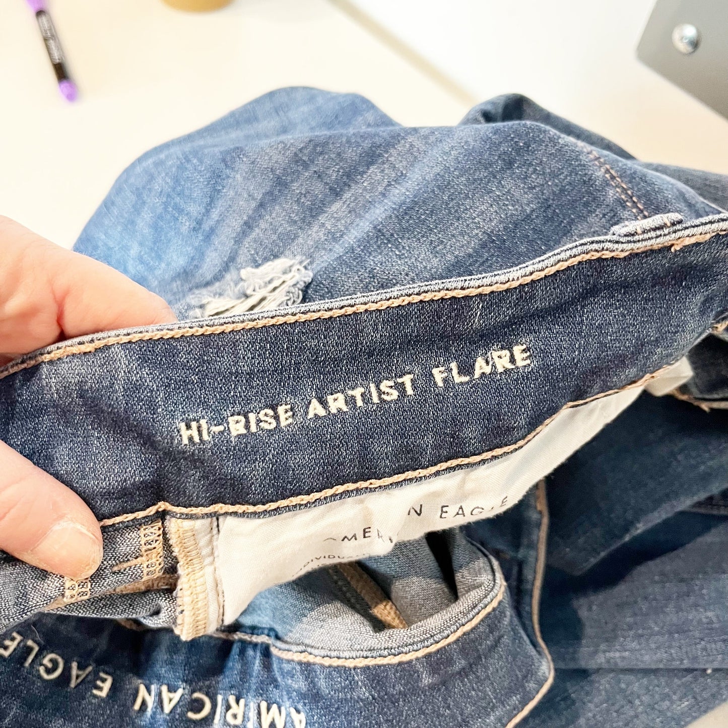 American Eagle High Rise Artist Flare Chewed Hem Jeans Blue 12