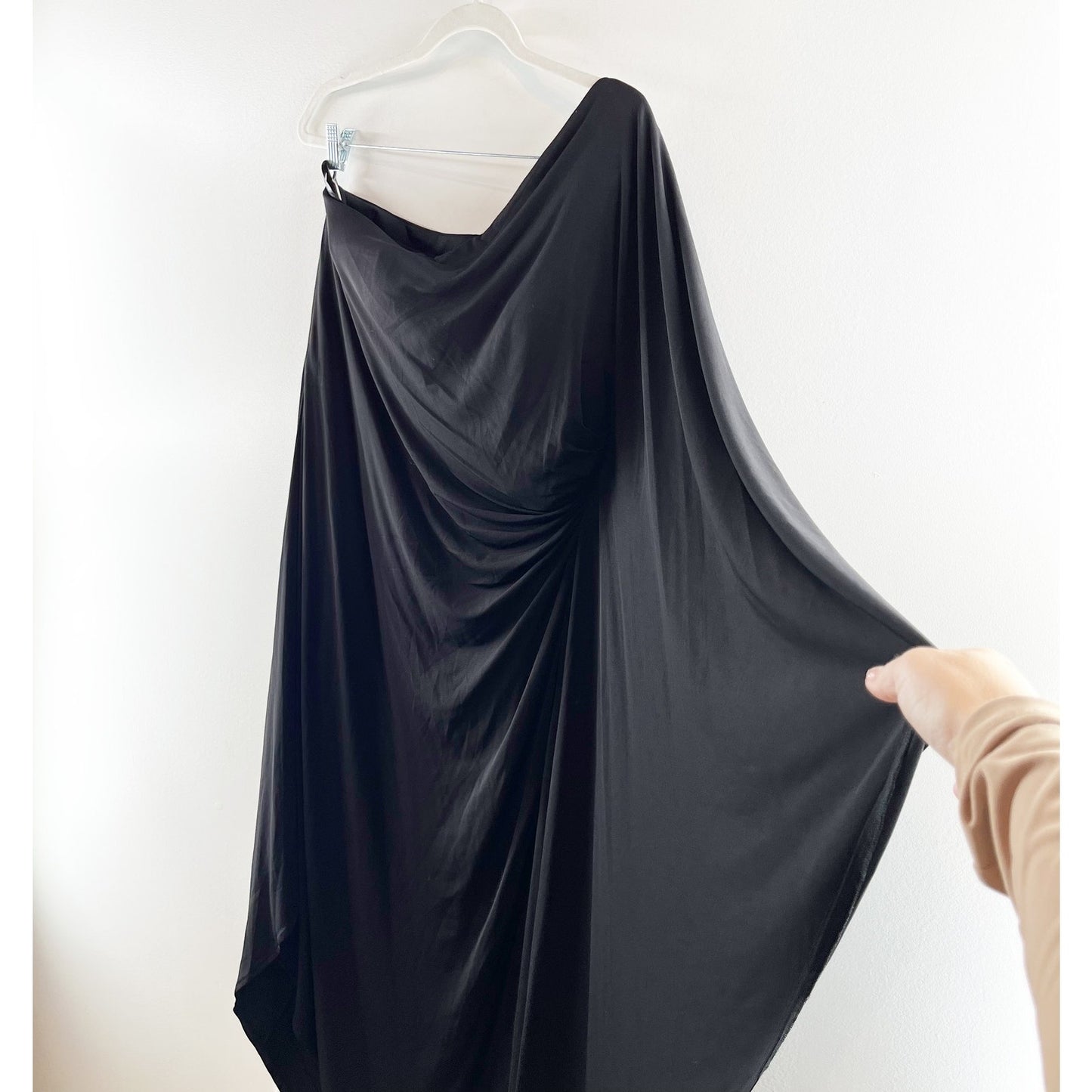 Ieena for MacDuggal One Shoulder Cape Sleeve Ruched Jersey Gown Dress Black L