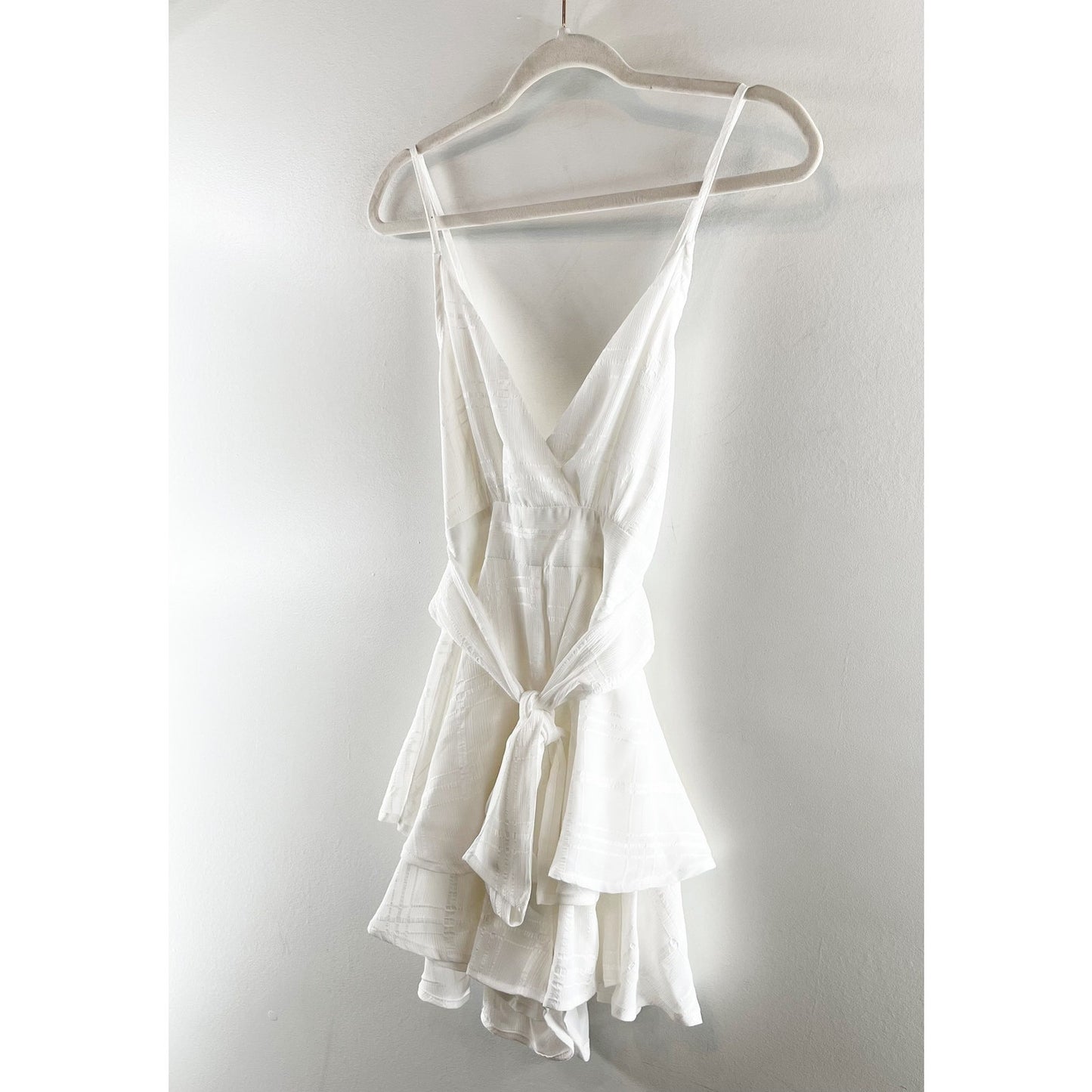 Pink Lily V Neck Ruffle Belted Tie Waist Romper White Small