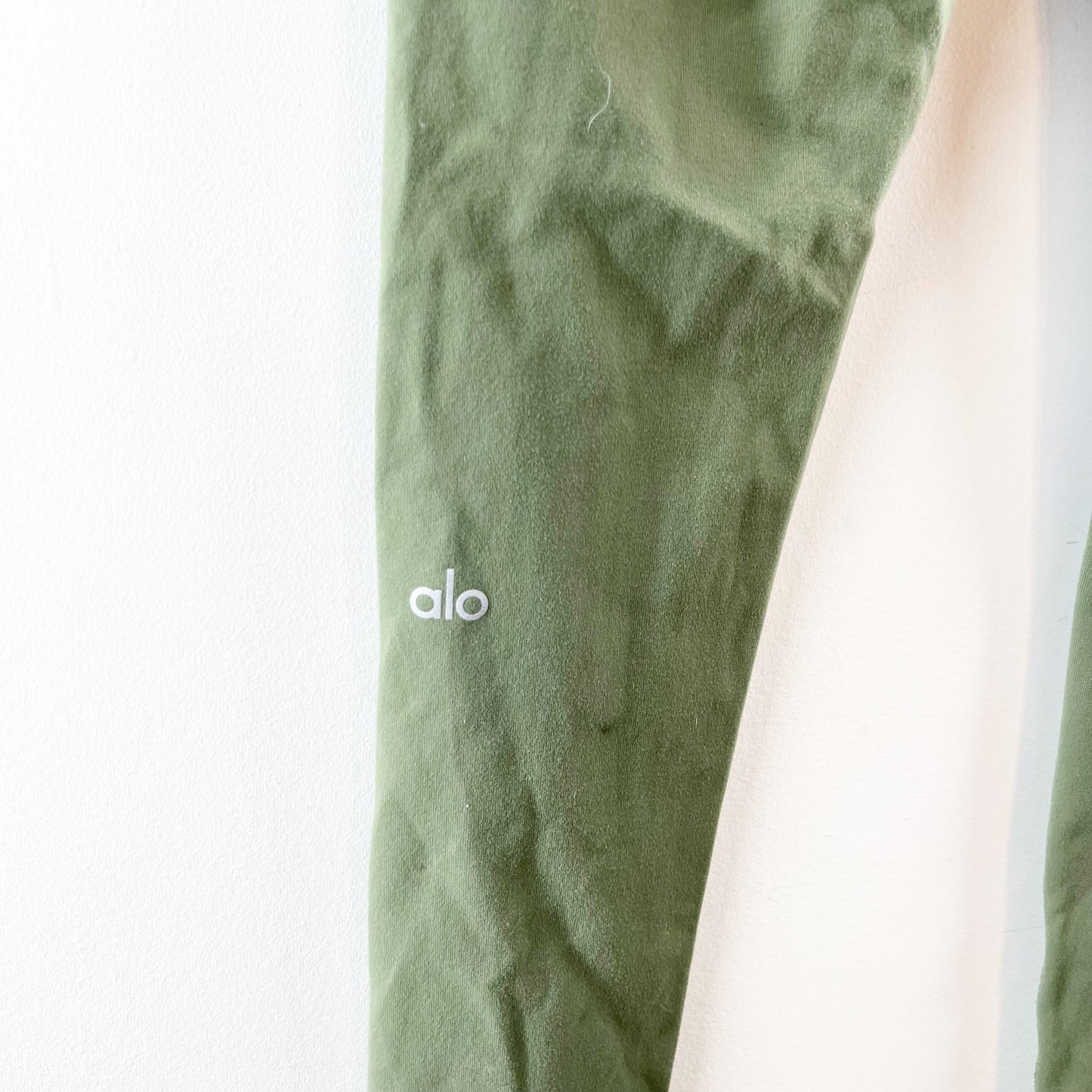 Alo Yoga High Rise Airbrush Leggings Pants Green XS