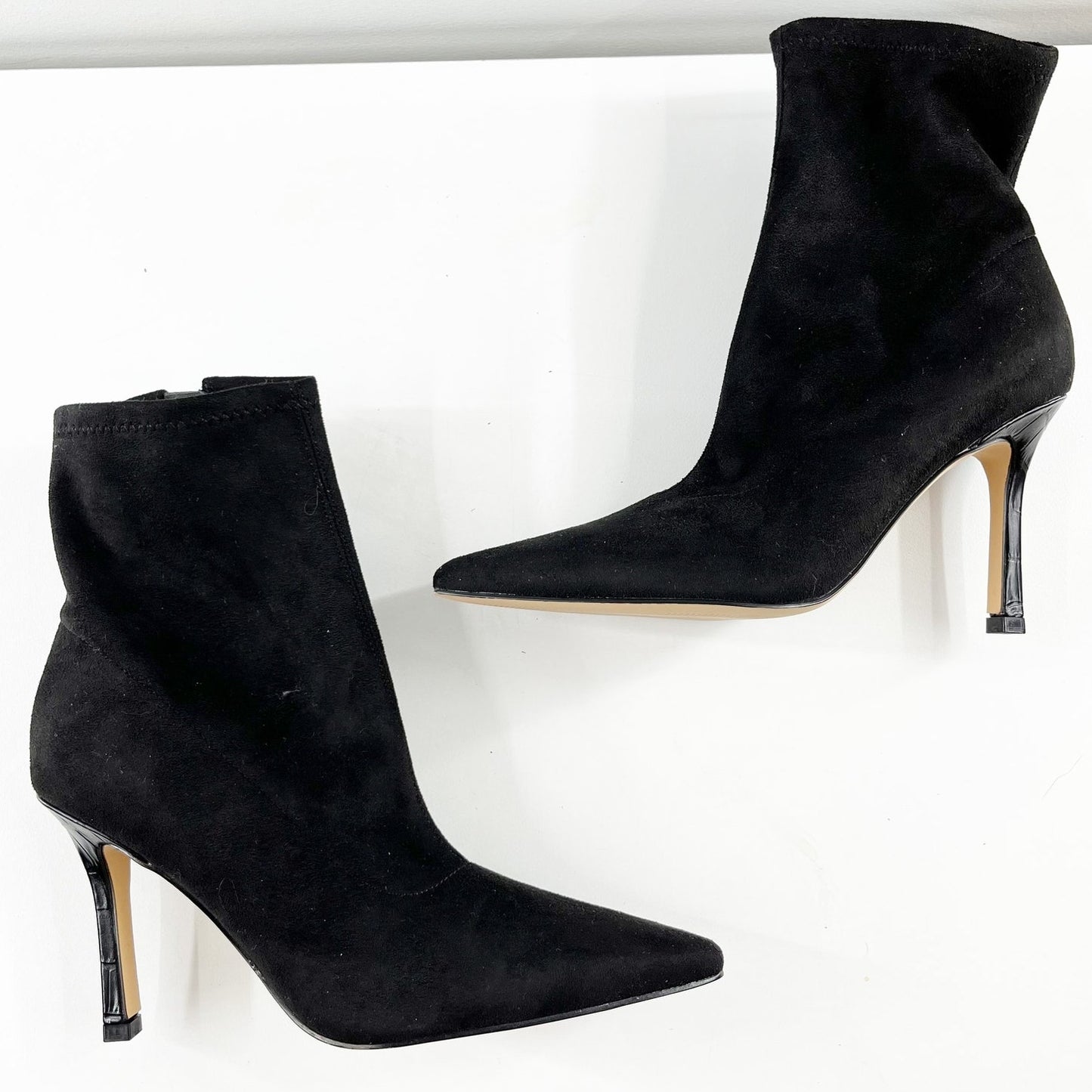 Marc Fisher Kellen Pointed Toe Suede Sock Ankle Boots Booties Black 7.5