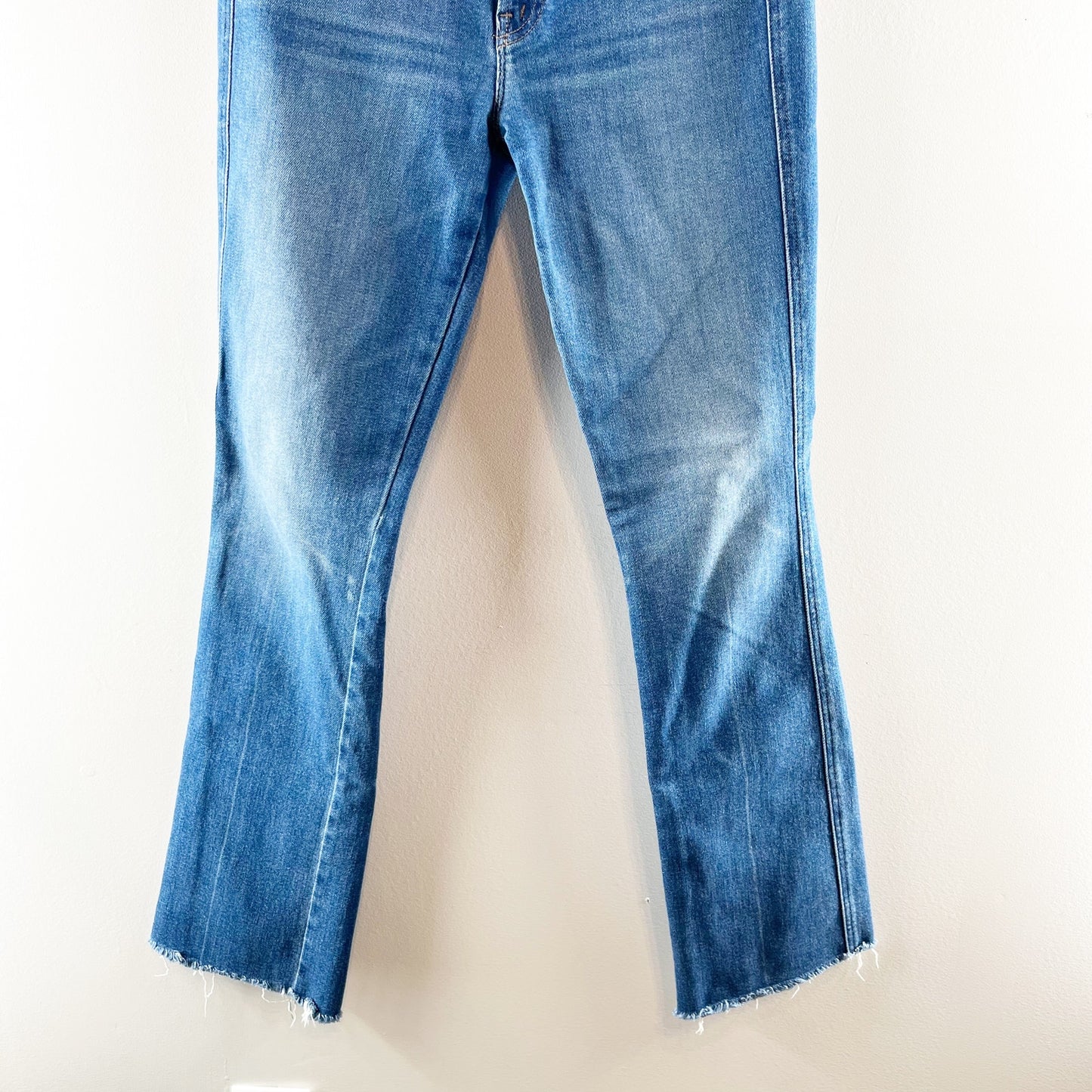 Mother Mid Rise The Double Insider Heel Jeans in Opposites Attract Blue 28