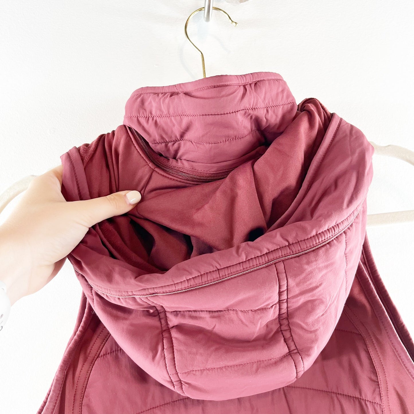 Lululemon Extra Mile Packable Puffer Hooded Vest Savannah Red Maroon 6