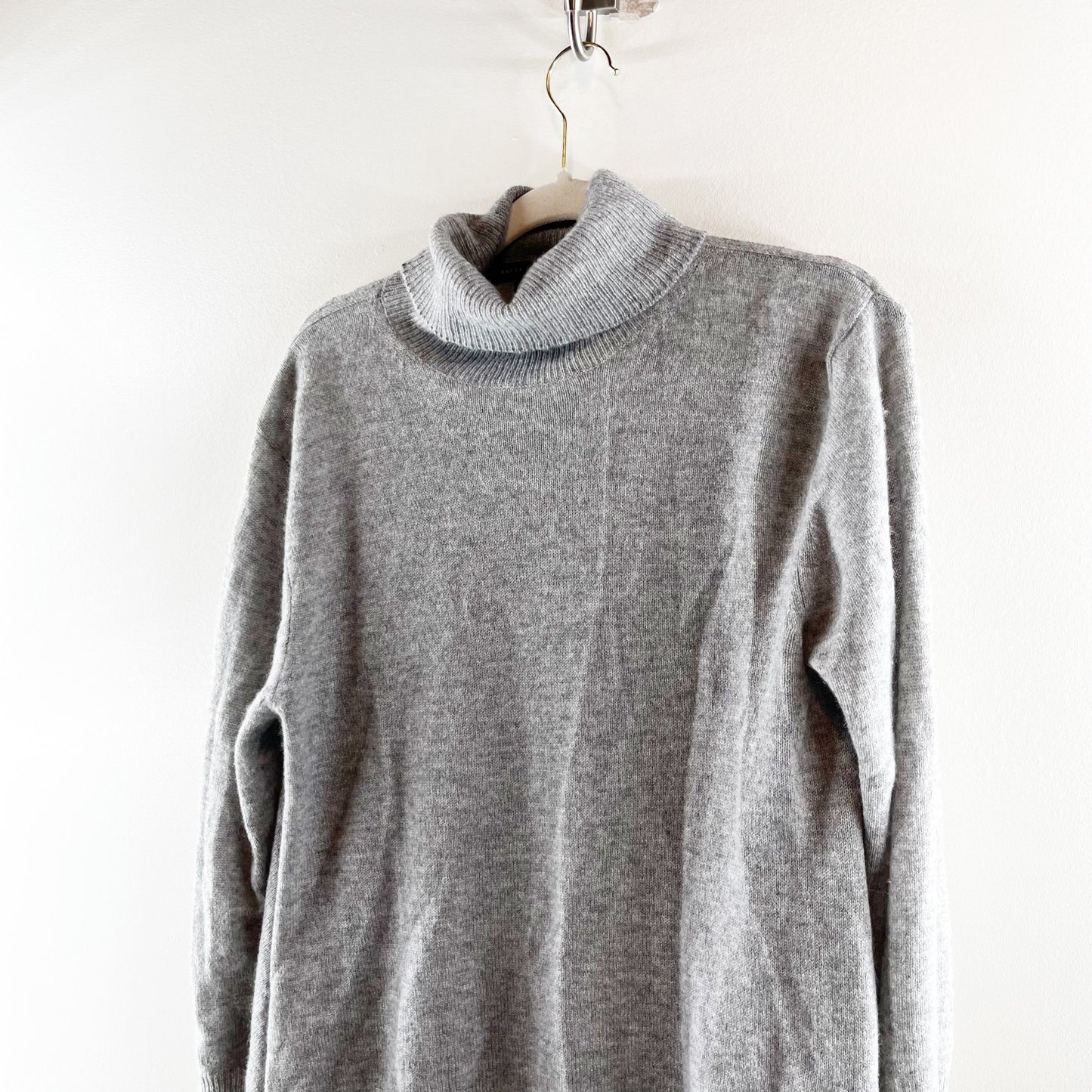 Skull Cashmere Turtleneck Long Sleeve Cashmere Sweater Gray Medium