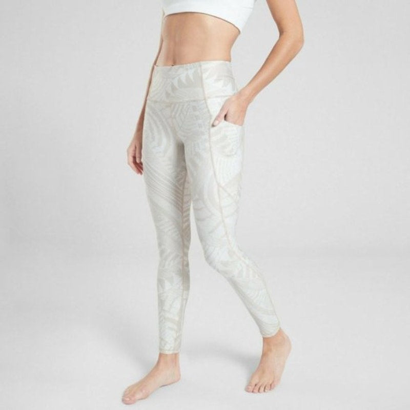 Athleta Salutation Zuma Stash Pocket Tight and Sports Bra Set Powervita Cream S