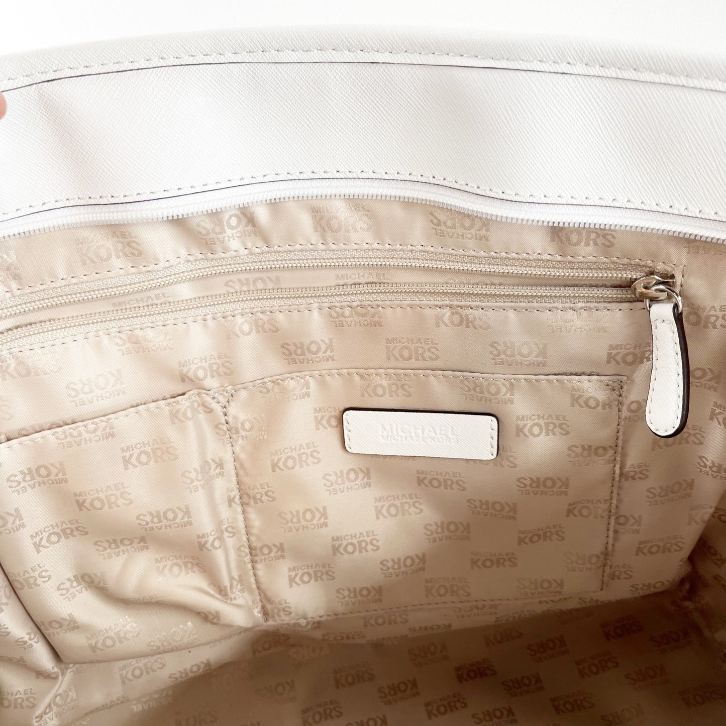 Michael Kors Violet Leather Large Carryall Tote Bag Purse Optic White