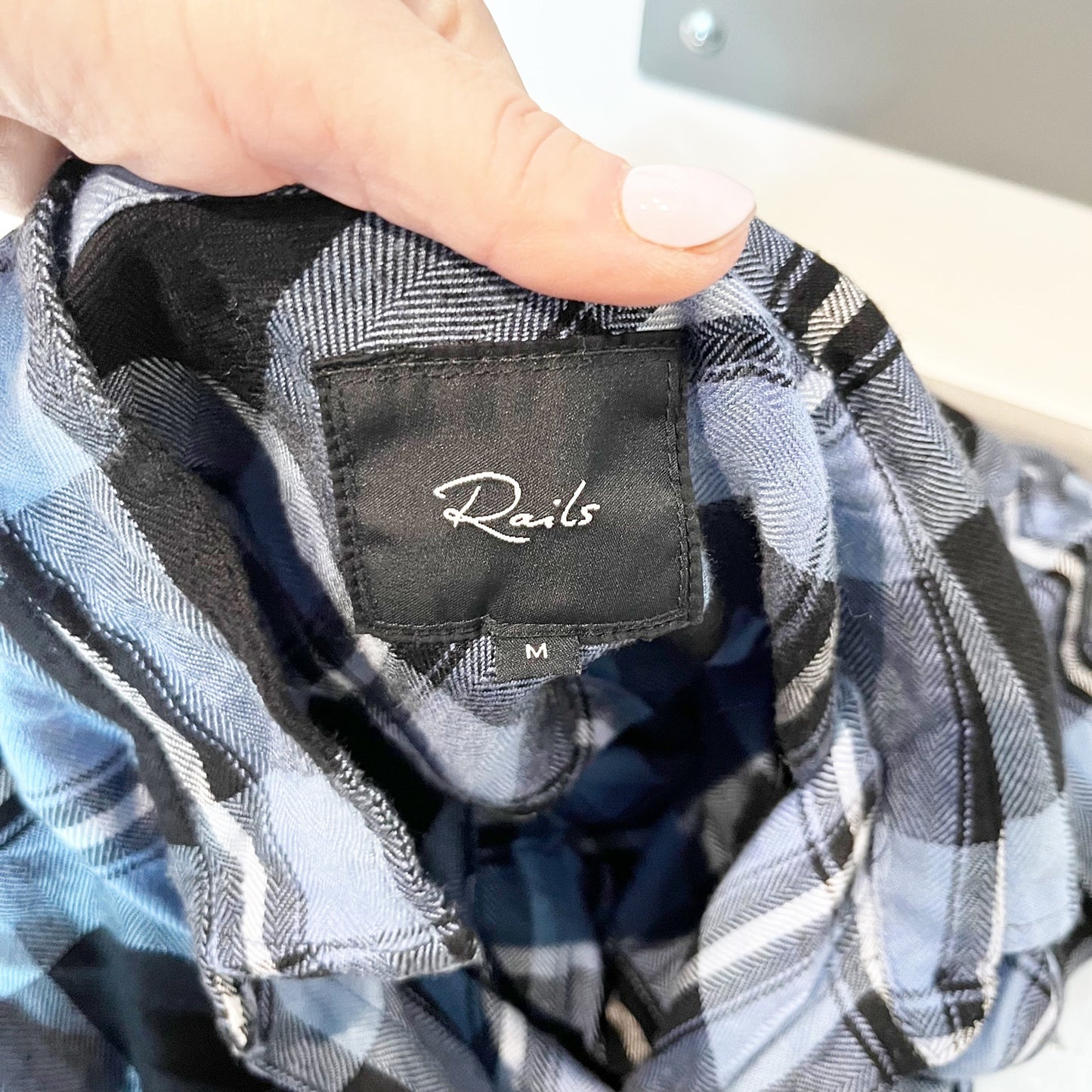 Rails Hunter Long Sleeve Flannel Plaid Button Down Shirt Current Onyx White M