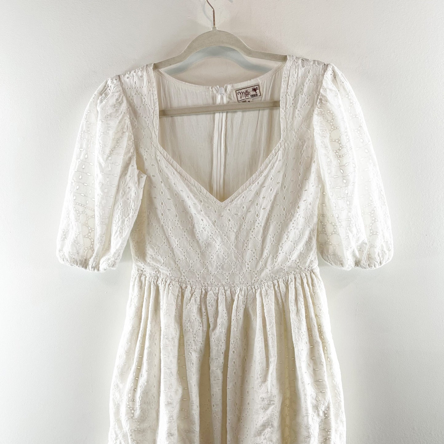 Mille Maja Short Puff Sleeve Eyelet Lace Maxi Dress in Pearl White Small