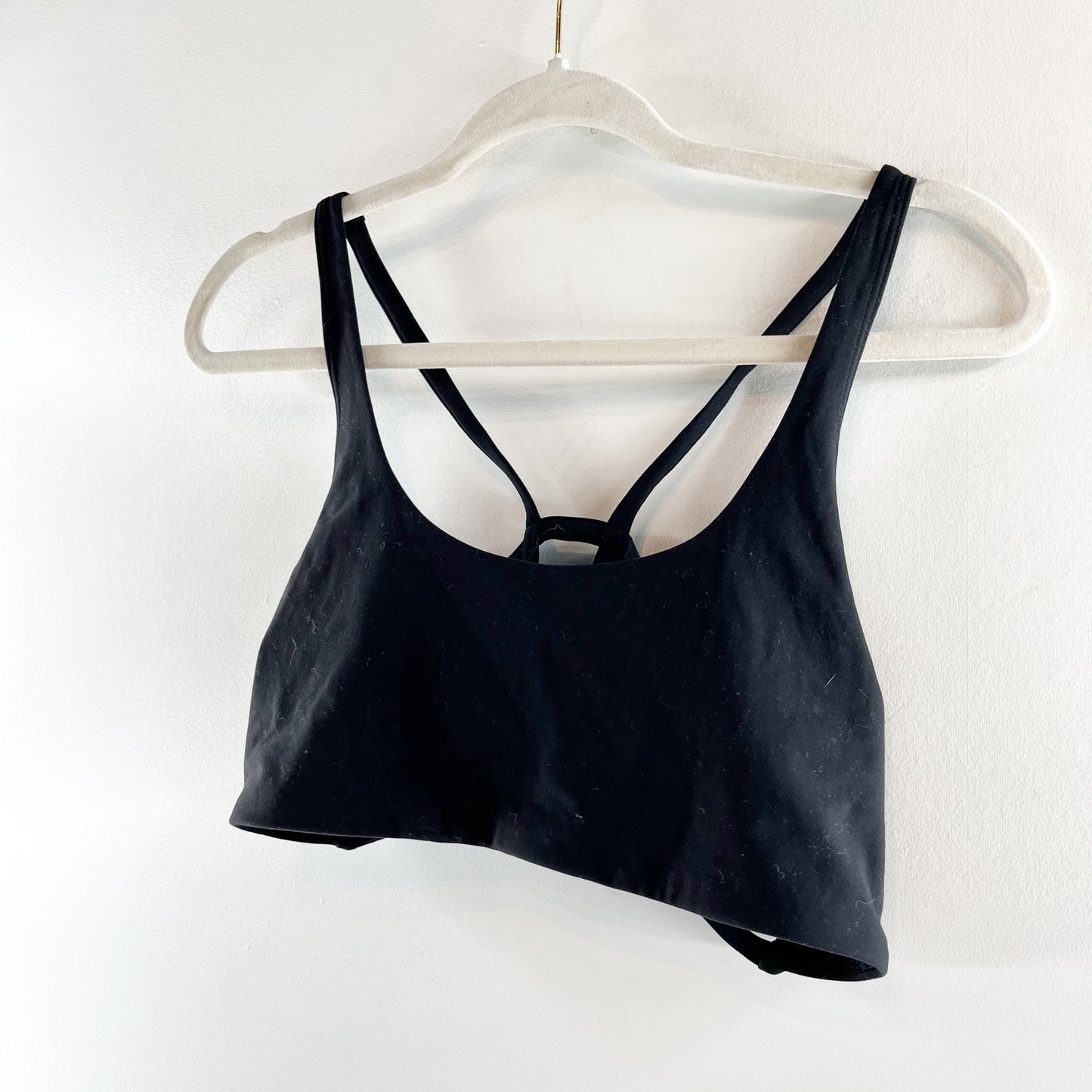 Vuori Yosemite Scoop Neck Strappy Back Sports Bra Black Large