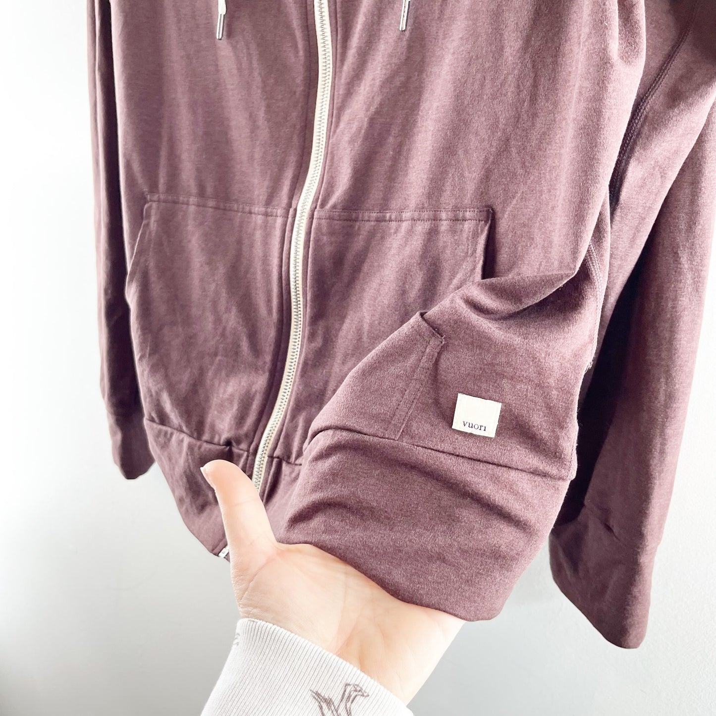 Vuori Halo Performance Long Sleeve Full Zip Hoodie 2.0 Ruby Heather Maroon XL