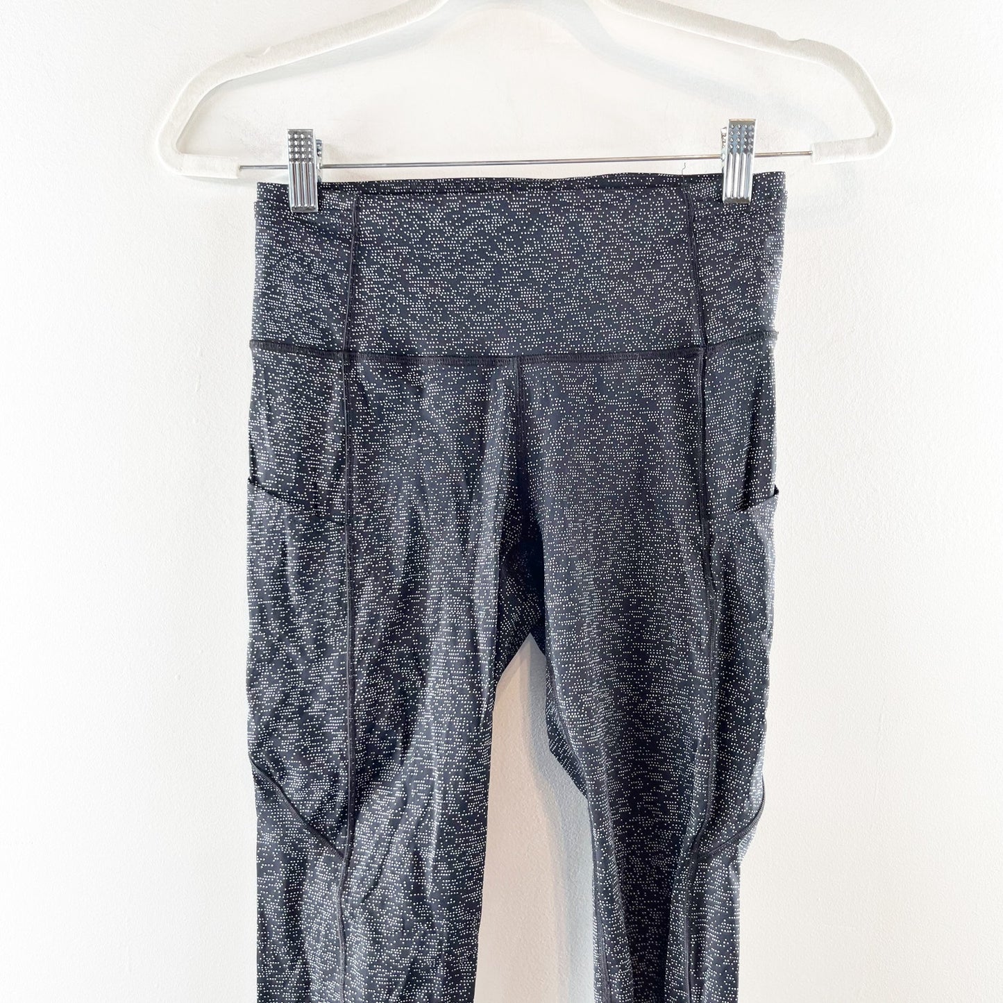 Lululemon Fast & Free Crop II Nulux 19" Leggings Soundwave Alpine White Black 6
