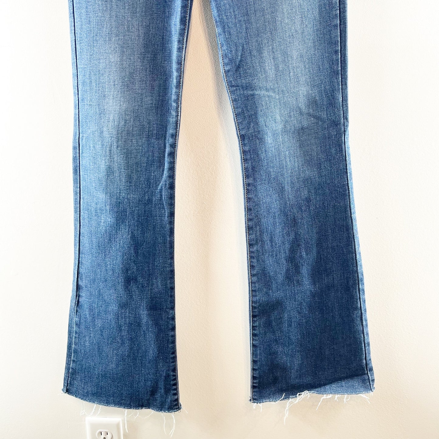 Just Black Denim The High Rise Fall Flare Raw Hem Dark Wash Jeans Blue 27