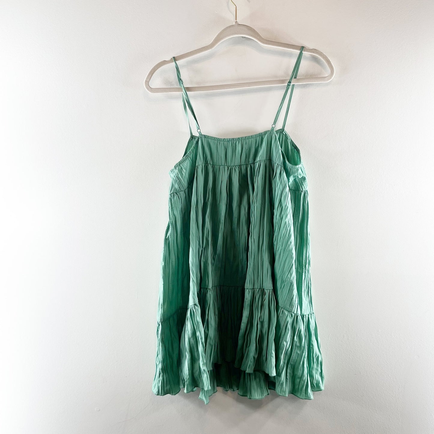 Urban Outfitters Lucia Plisse Tiered Mini Dress Green Medium