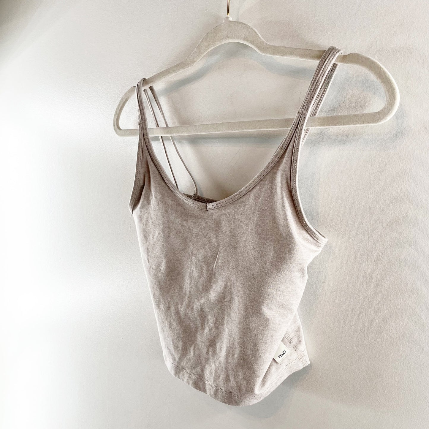 Vuori Halo Performance Cropped Tank Top Cami Heathered Oatmeal Beige Small